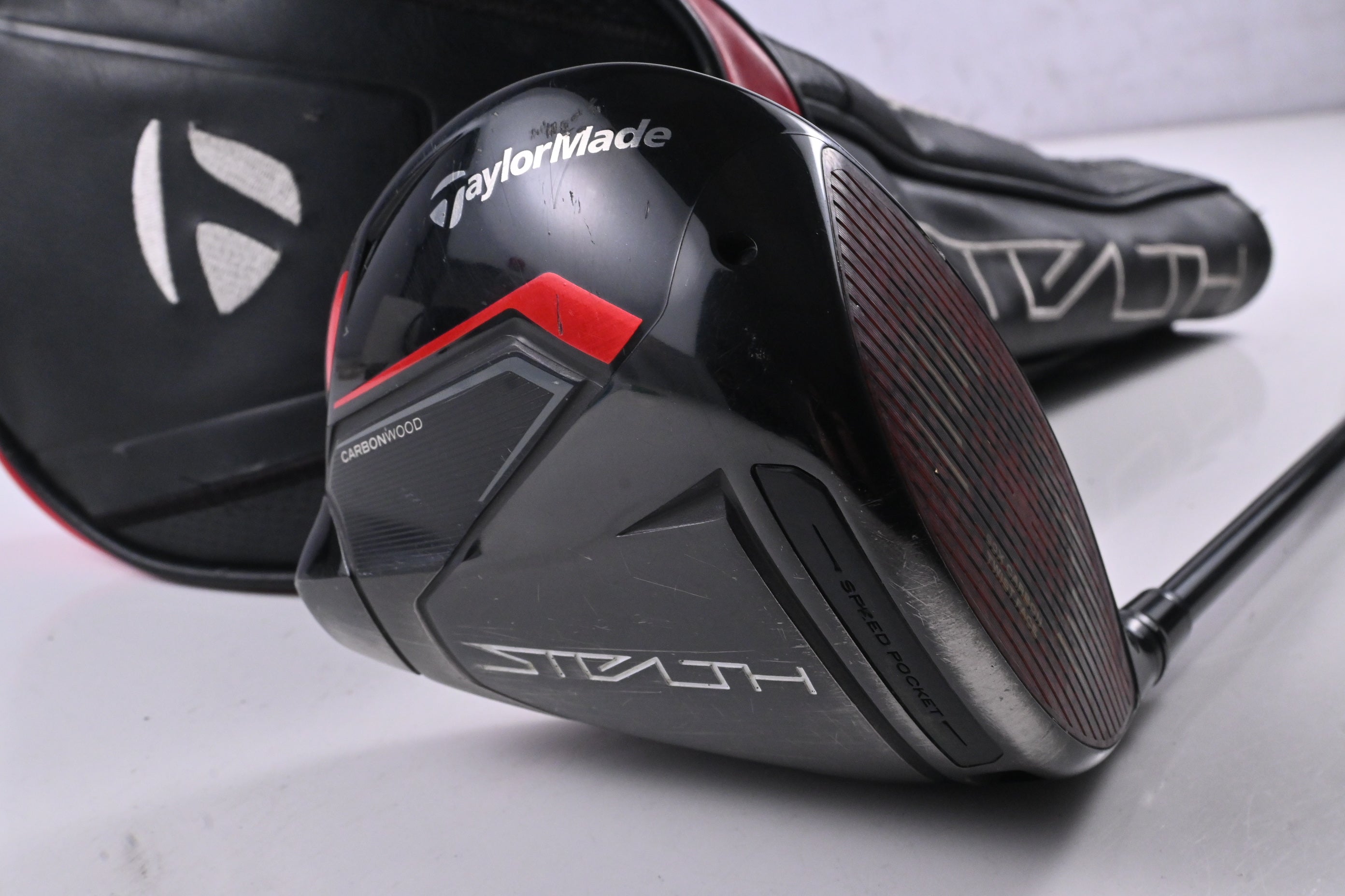 Taylormade Stealth Driver / 9 Degree / Regular Flex HZRDUS Smoke Red RDX 60