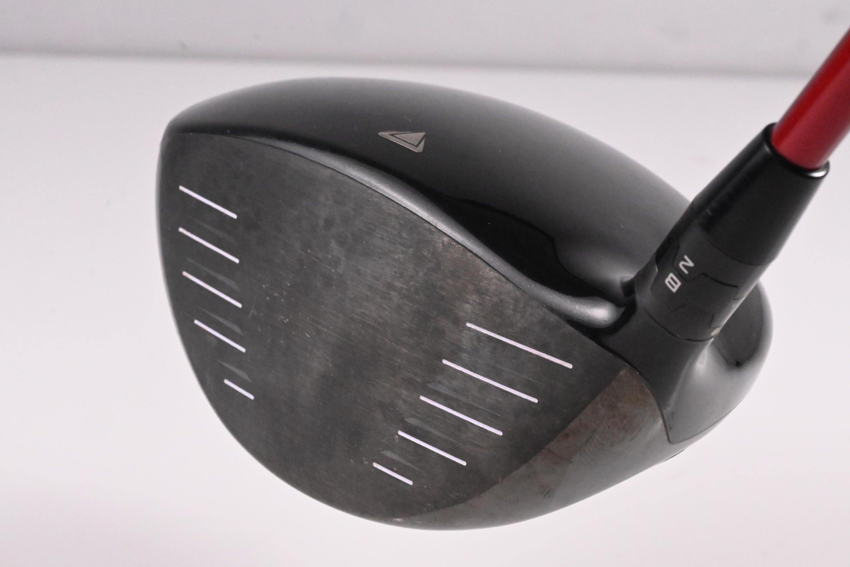 Titleist 915 D3 Driver / 9.5 Degree / Stiff Flex Denali Red 50 Shaft