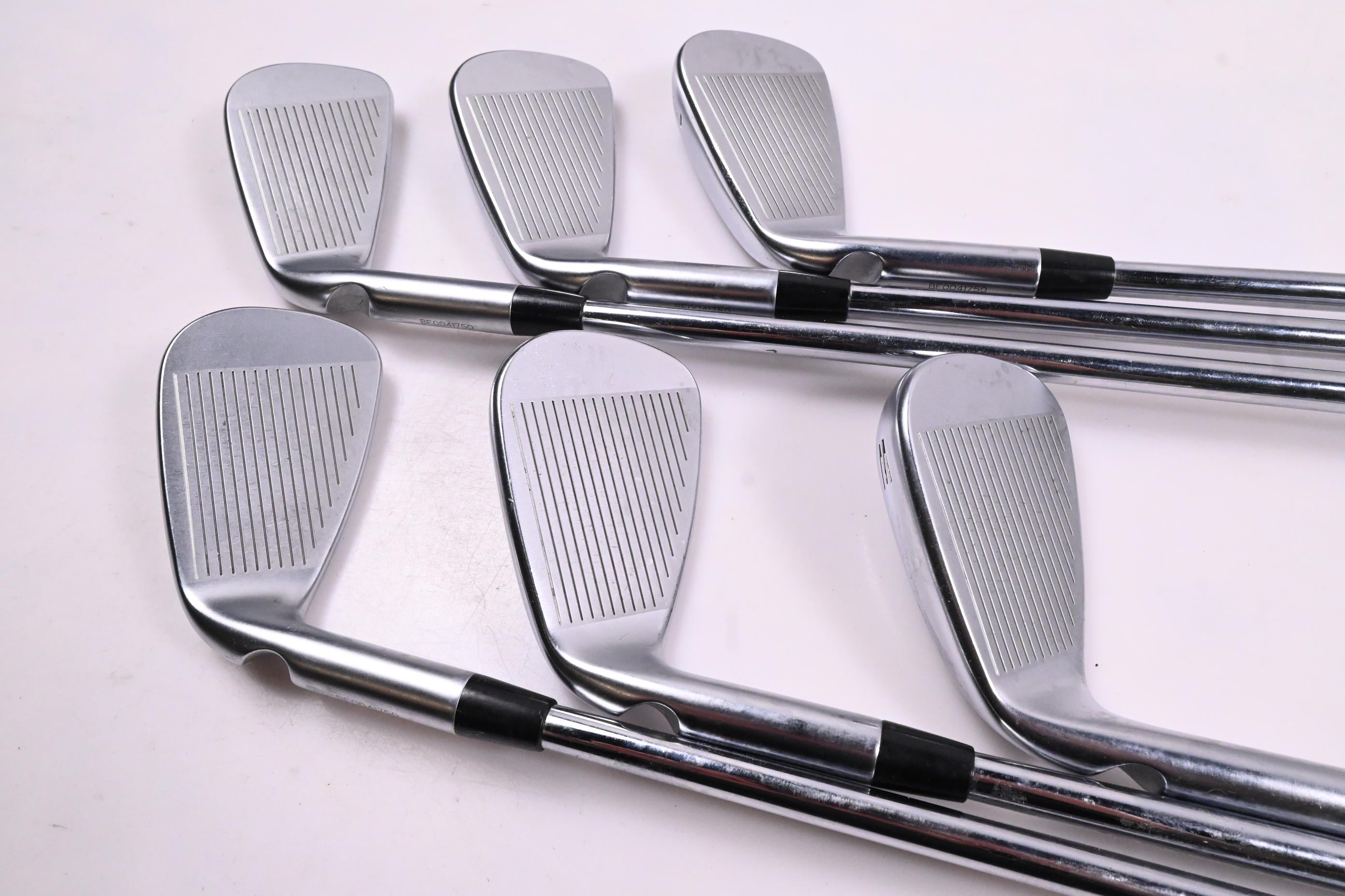 Ping i530 Irons / 5-PW / Red Dot / Stiff Flex N.S.Pro Modus³ Tour 105 Shafts