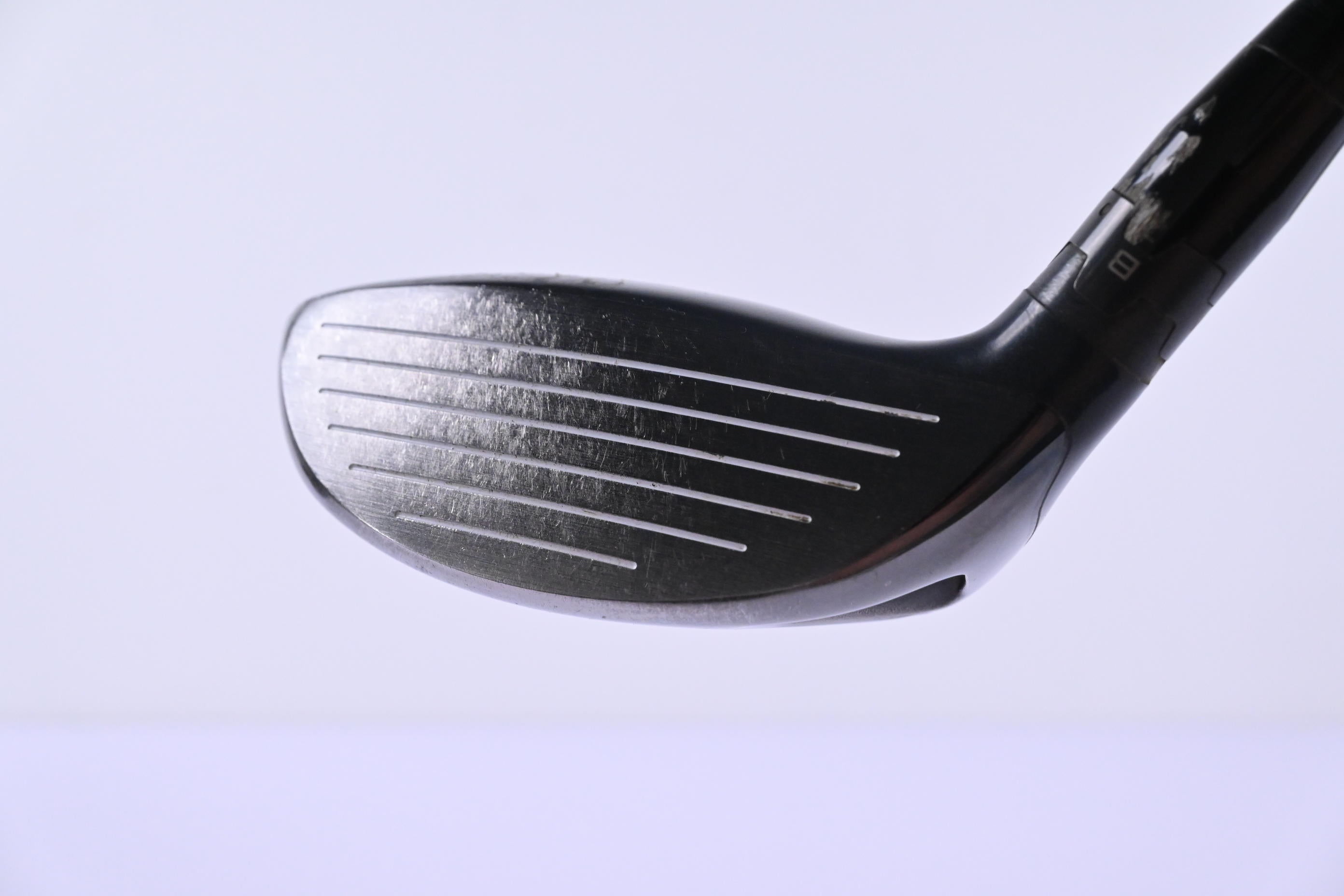 Titleist 913 F #5 Wood / 19 Degree / Regular Flex Diamana Red M+ 60 Shaft