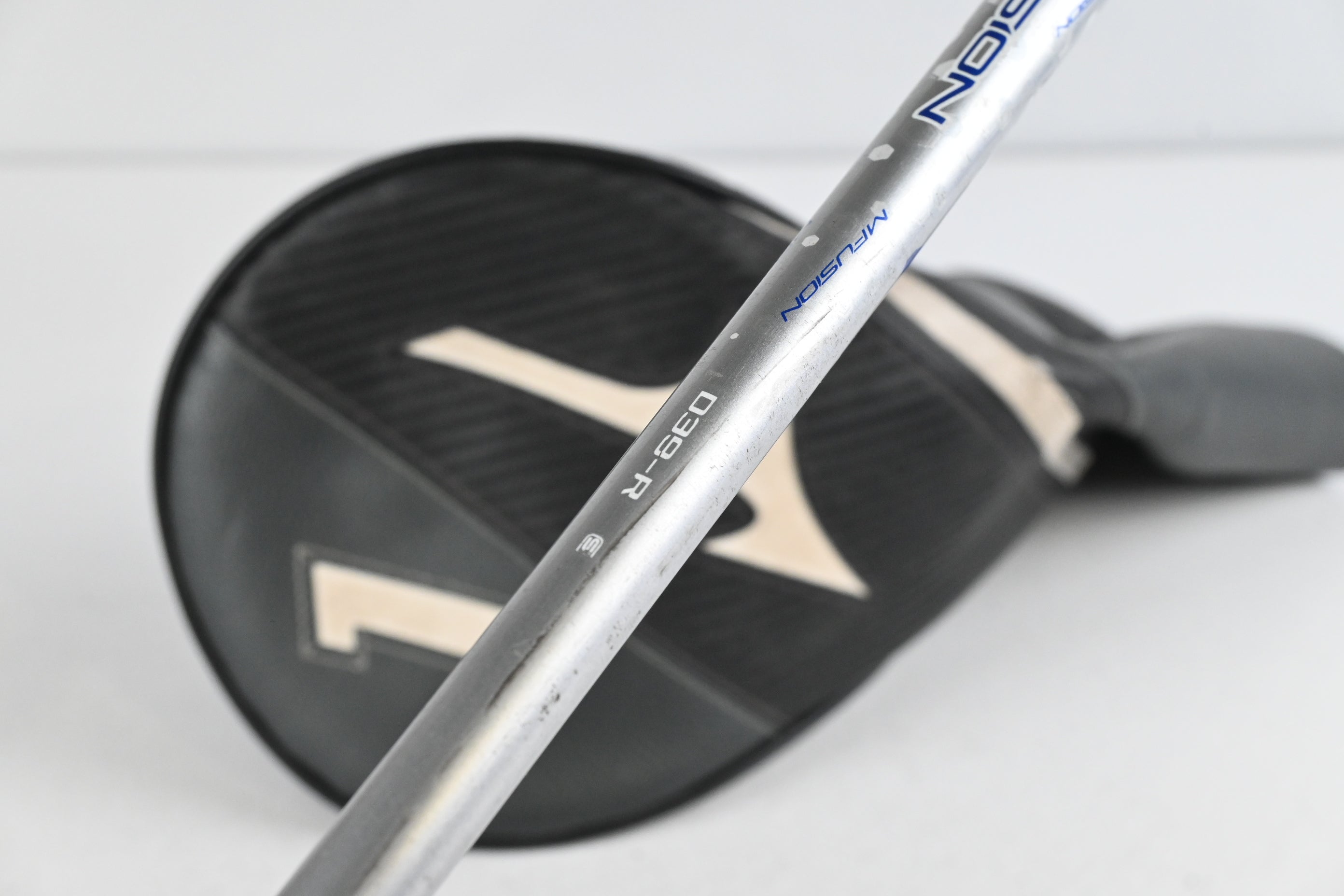 Mizuno ST-X 220 Driver (2022) / 10.5 Degree / Regular Flex MFusion 039 Shaft