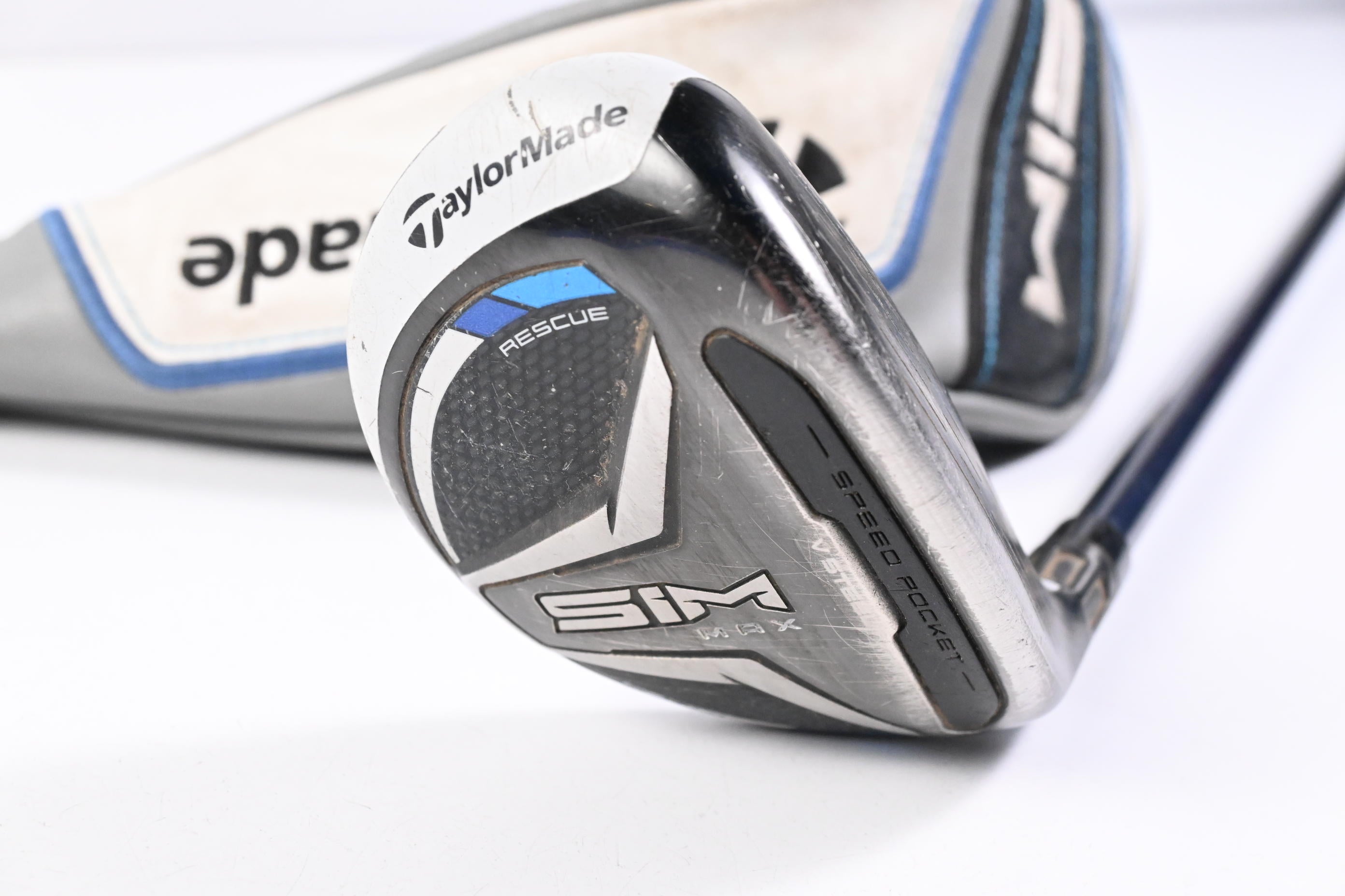 Taylormade SIM Max #3 Hybrid / 19 Degree / Stiff Flex Fujikura Ventus Blue 7