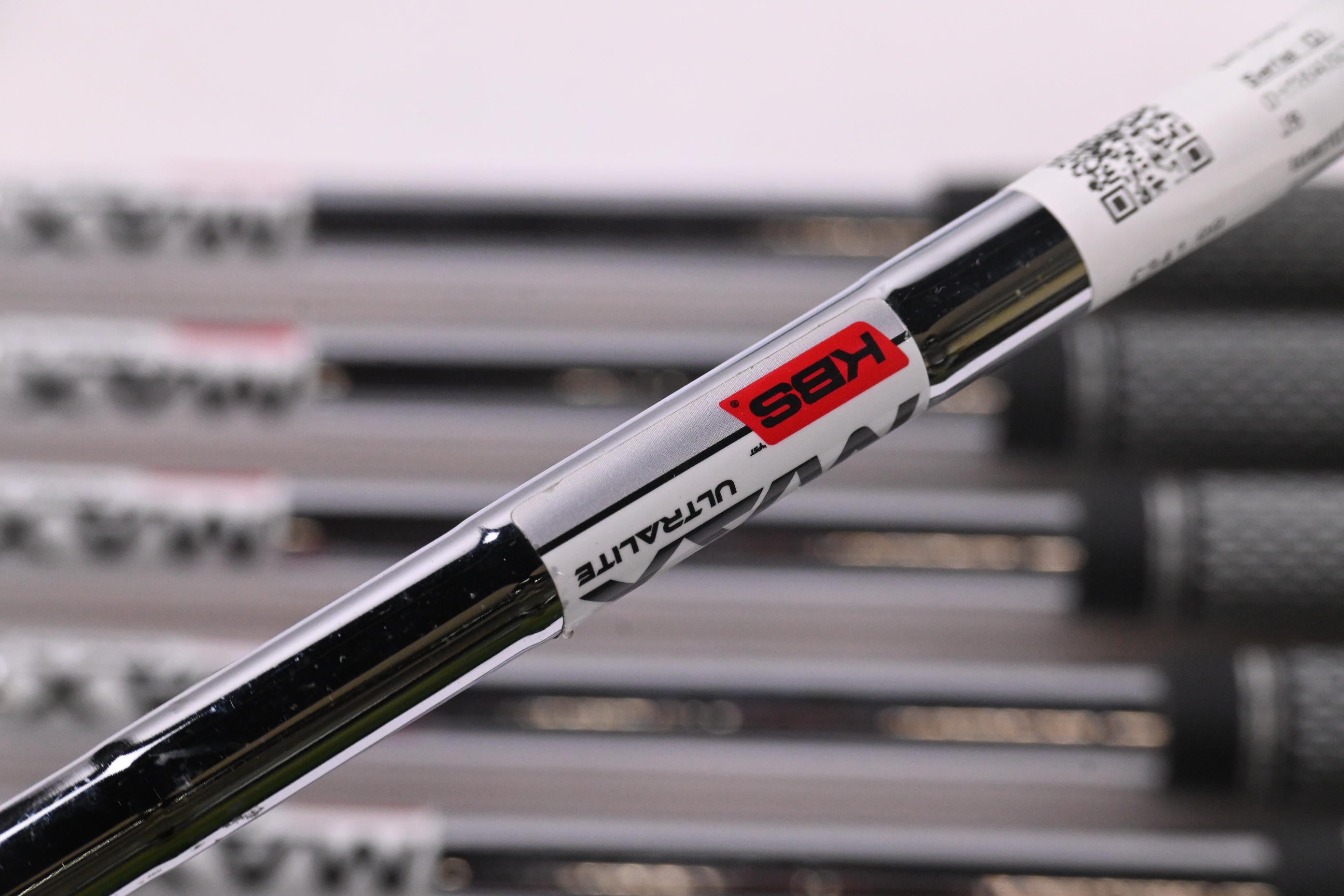 Wilson D9 Irons / 4-PW+GW / UniFlex KBS MAX UltraLite Shafts