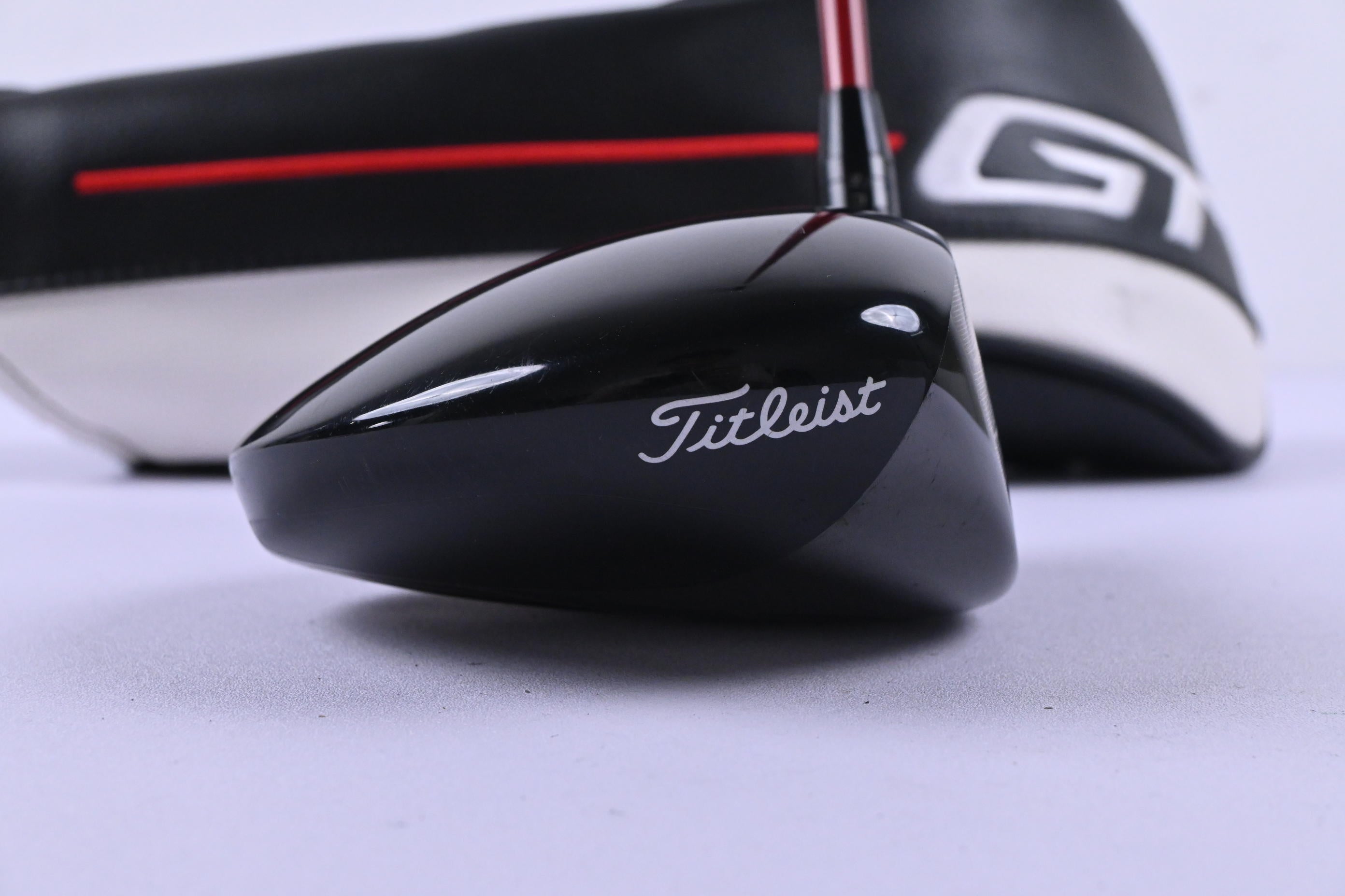 Titleist GT2 Driver / 9 Degree / Regular Flex Denali Red 50 Shaft