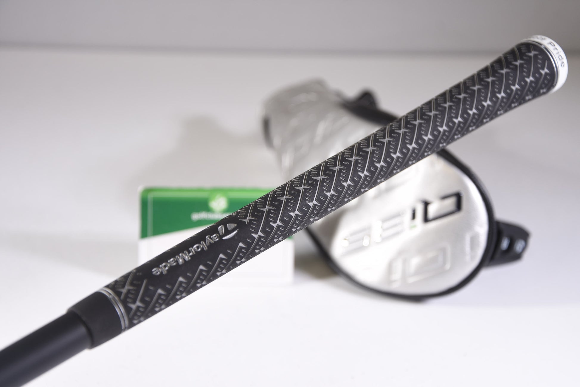 Taylormade Qi35 Max Lite #5 Hybrid / 27 Degree / Senior Flex Vanquish 5