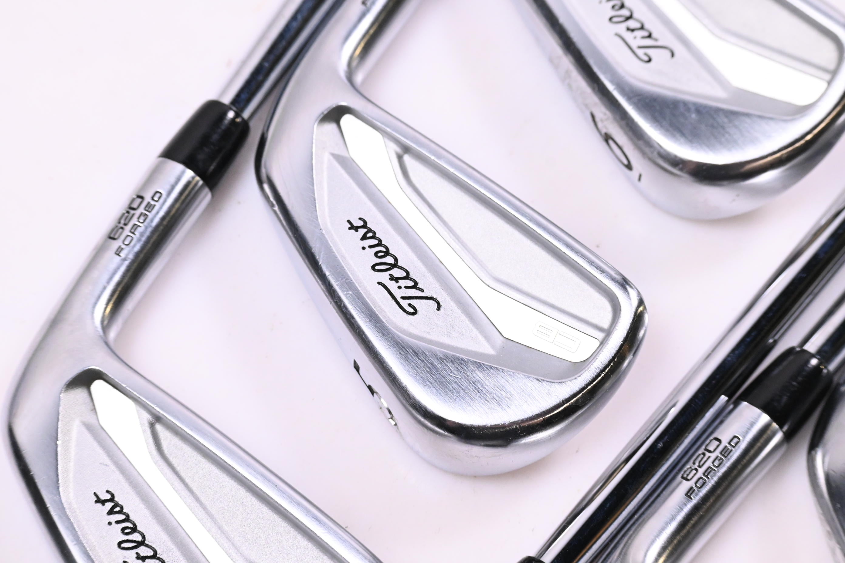 Titleist CB 620 Irons / 4-PW / Stiff Flex Project X LZ 120 Shafts