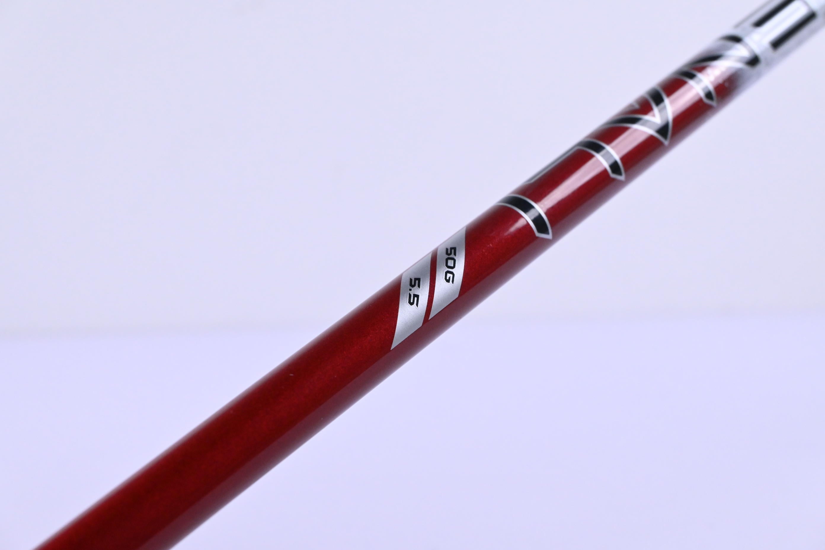 Titleist GT2 Driver / 9 Degree / Regular Flex Denali Red 50 Shaft