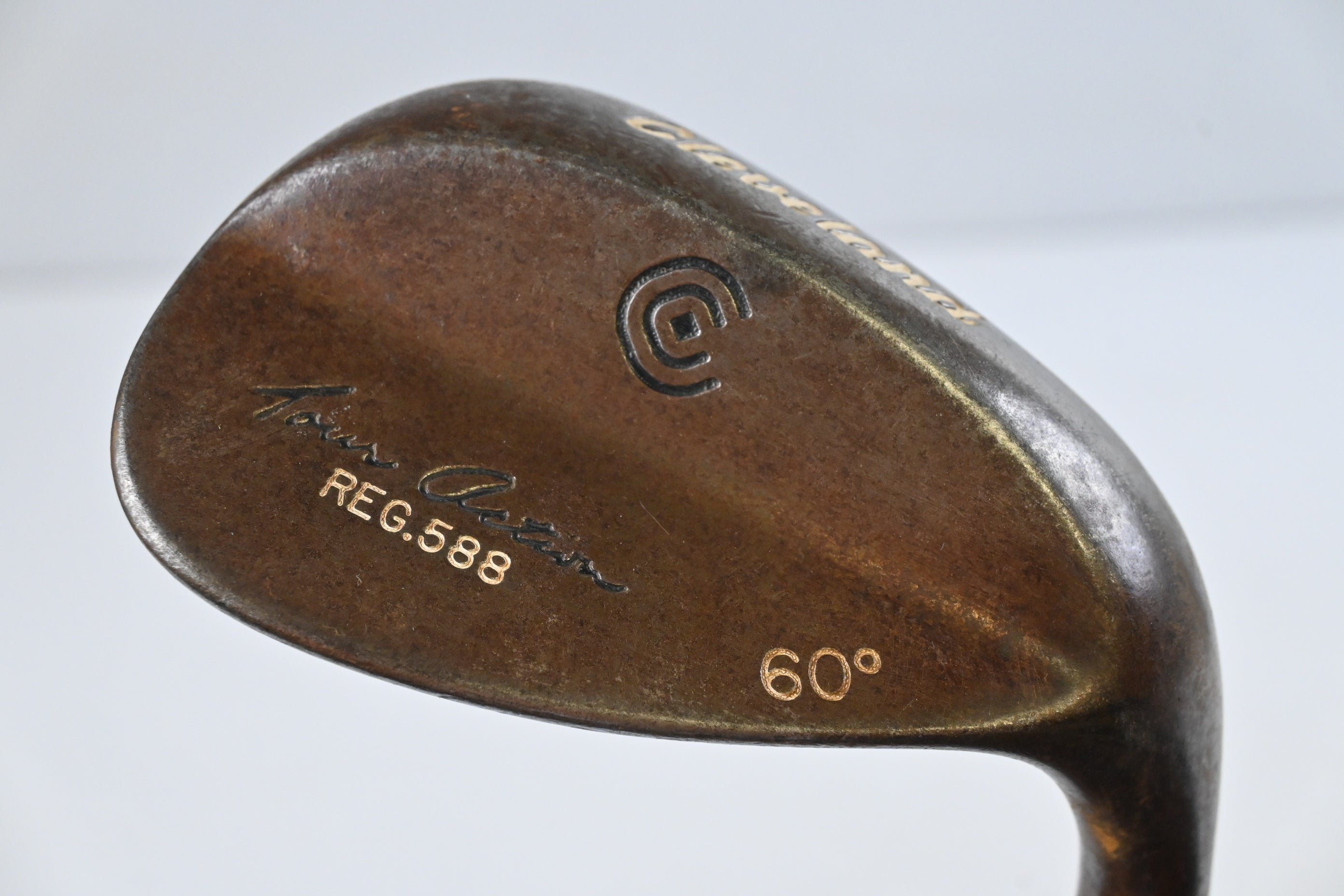 Cleveland 588 Tour Action Lob Wedge / 60 Degree / Stiff Flex Dynamic Gold Shaft