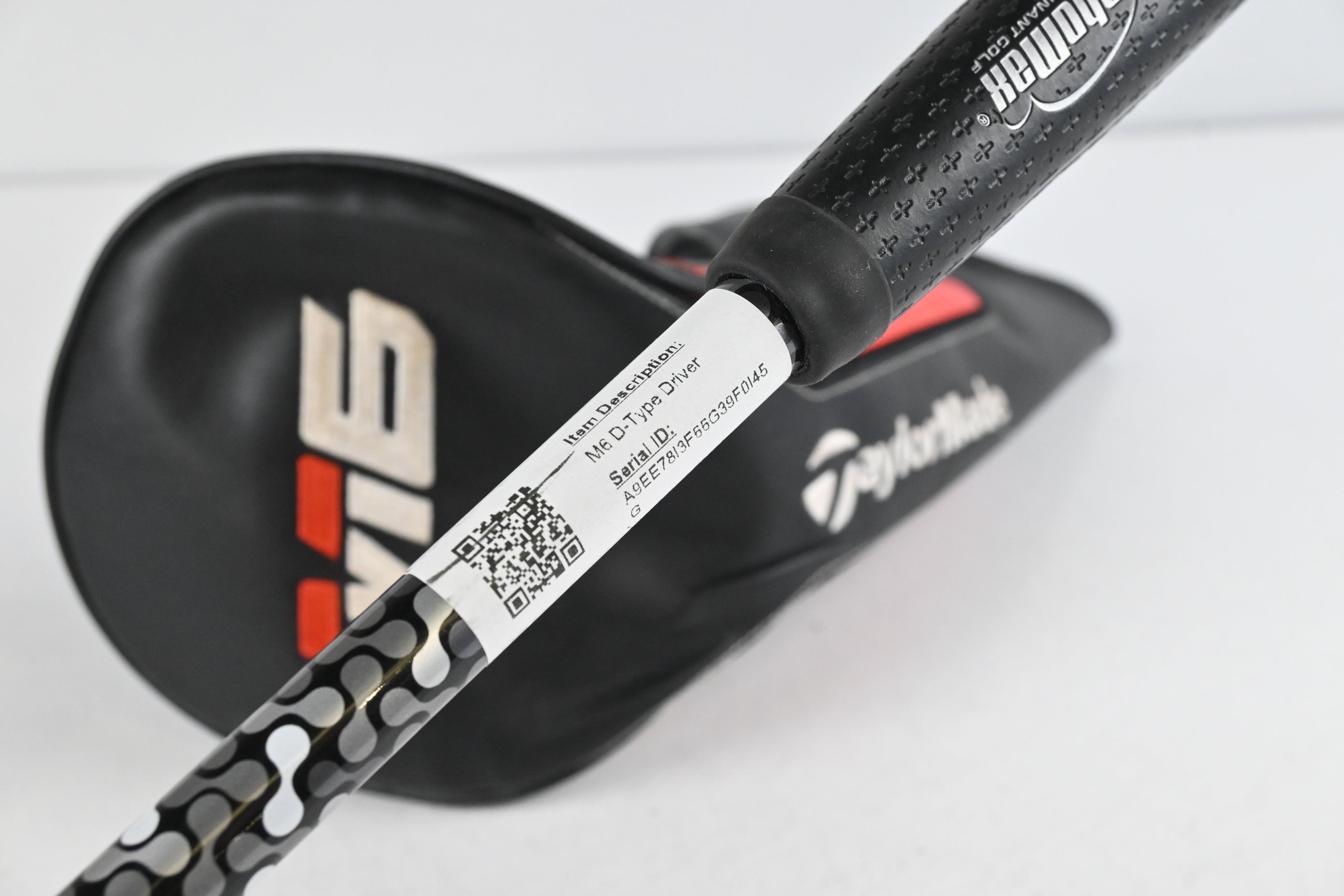 Taylormade M6 D-Type Driver / 9 Degree / Stiff Flex Fujikura Atmos Black 6