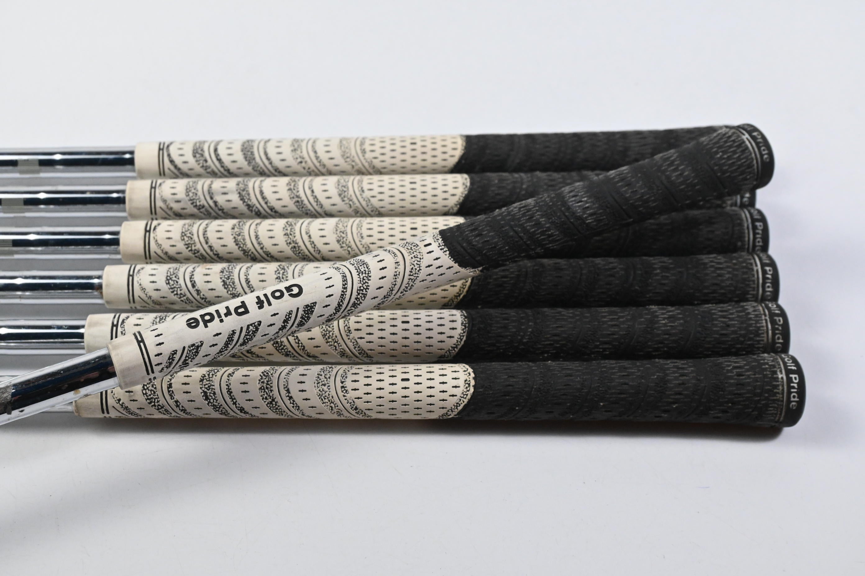 Cleveland CG16 Tour Irons / 4-PW / Regular Flex N.S.Pro 950GH Shafts