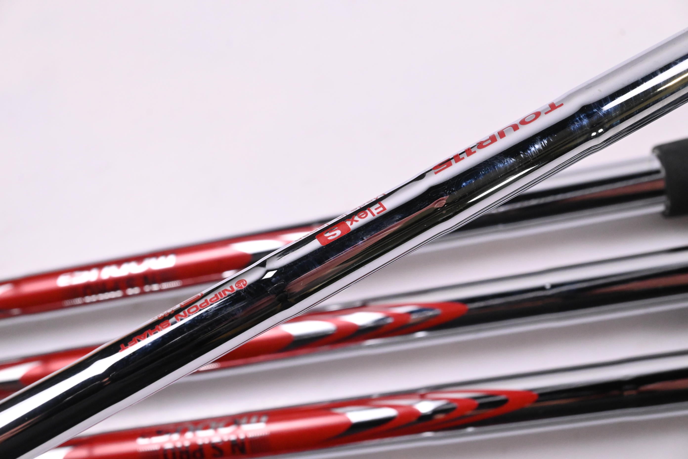 Ping I240 Irons / 6-PW / White Dot / Stiff Flex N.S.Pro Modus³ Tour 115 Shafts