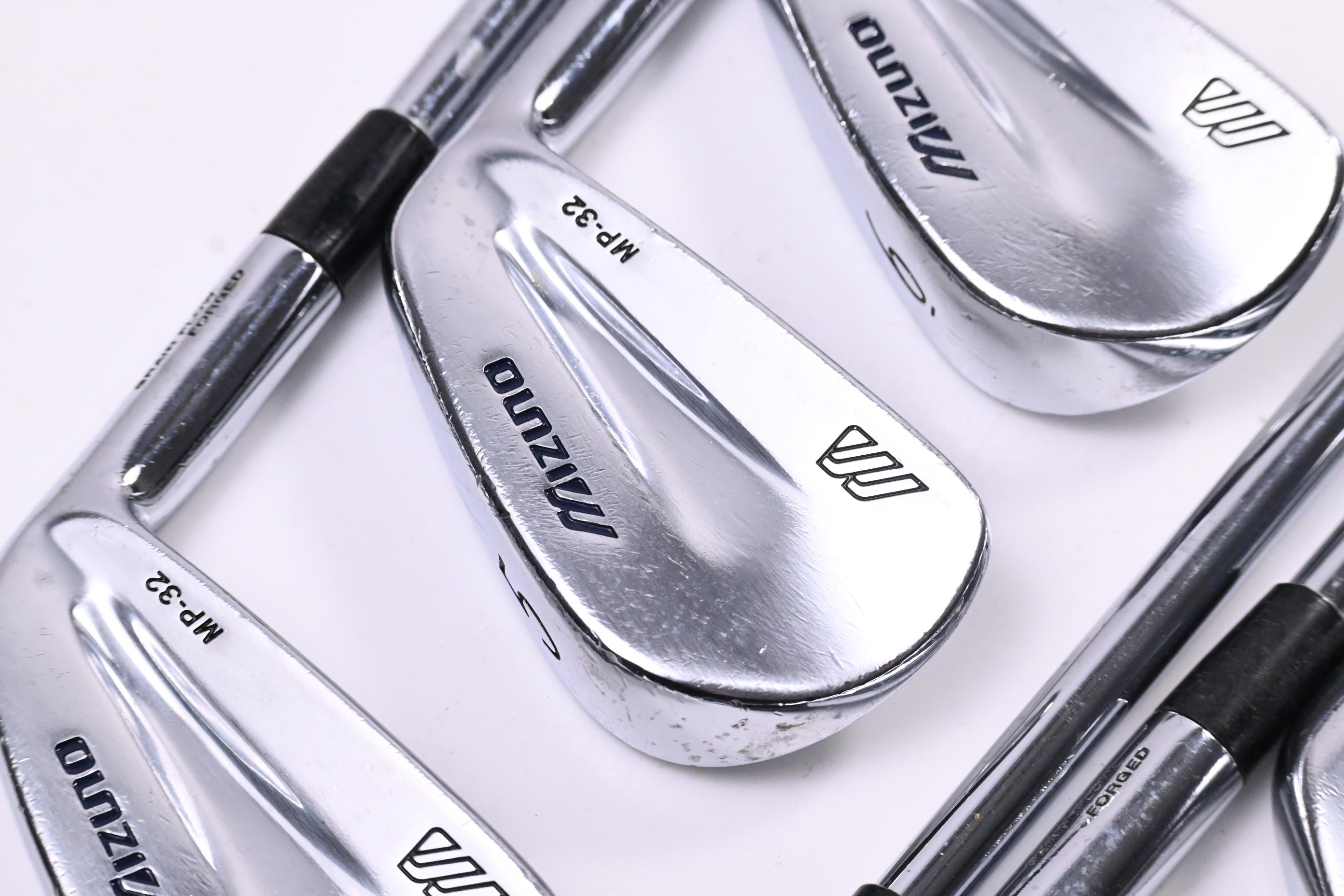 Mizuno MP-32 Irons / 4-PW / Stiff Flex True Temper Dynamic Gold Shafts