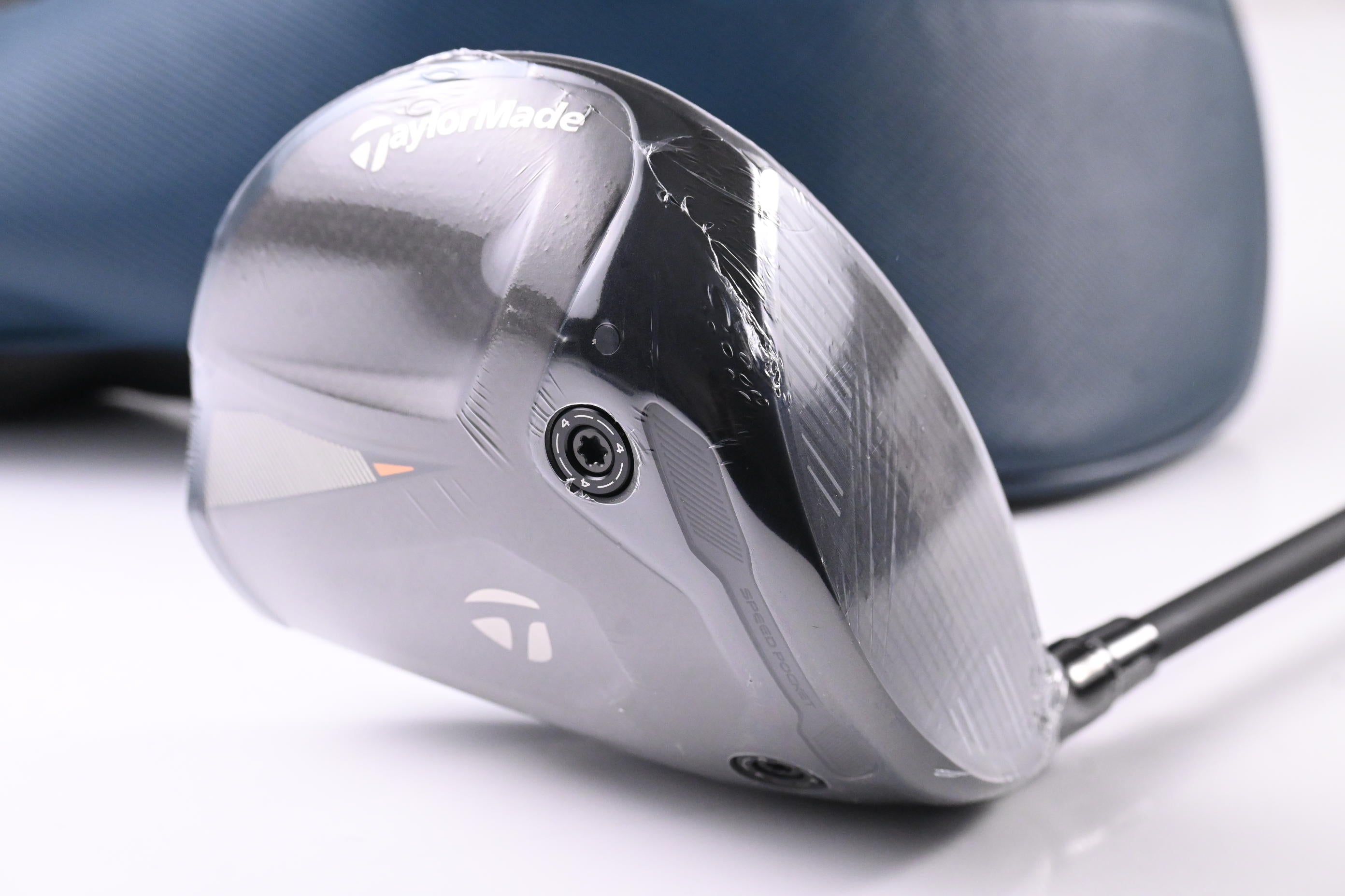 Taylormade Qi4D Driver / 10.5 Degree / Stiff Flex Reax Blue 50 Shaft