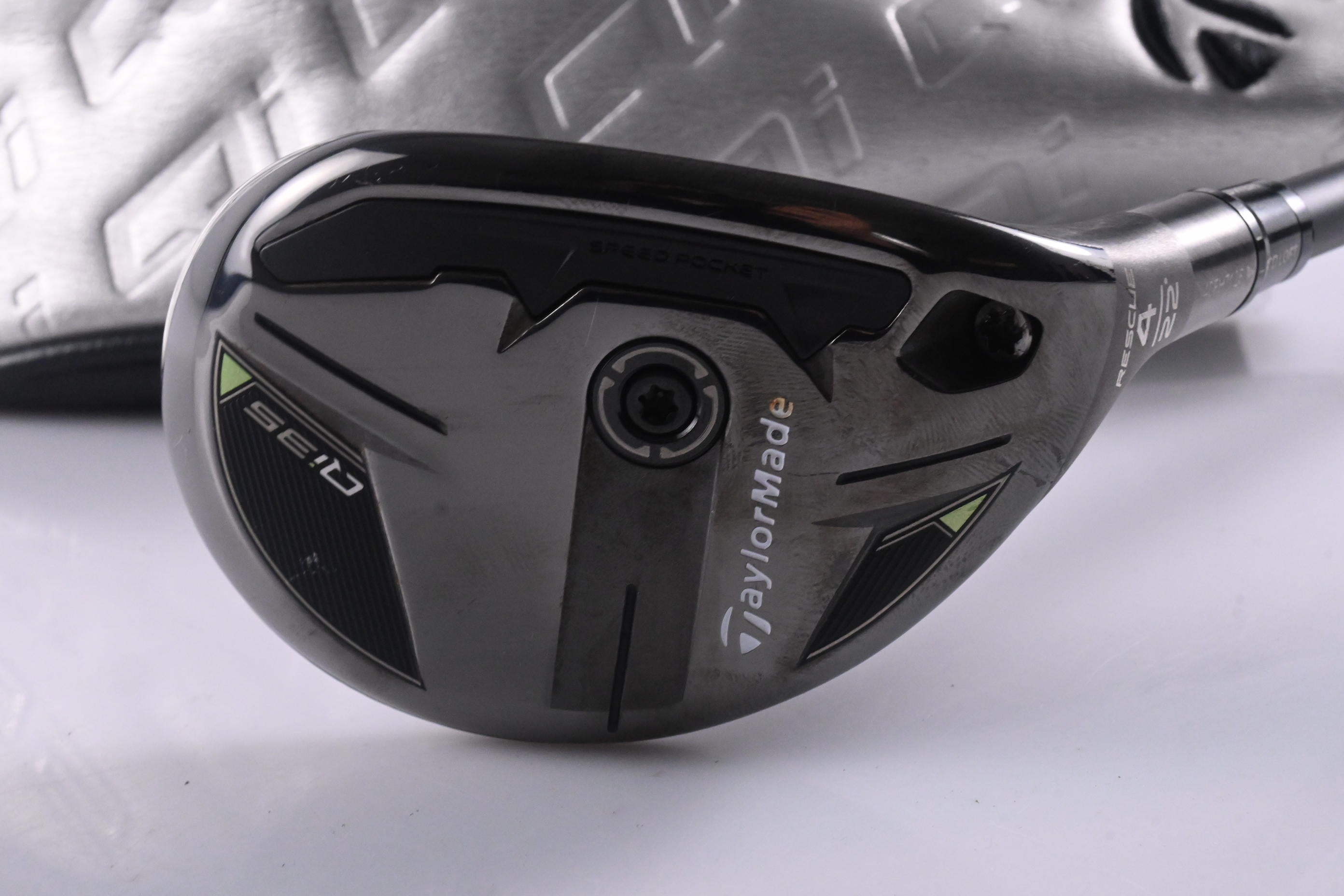 Taylormade Qi35 #4 Hybrid / 22 Degree / Stiff Flex Fujikura Ventus Blue '25 7