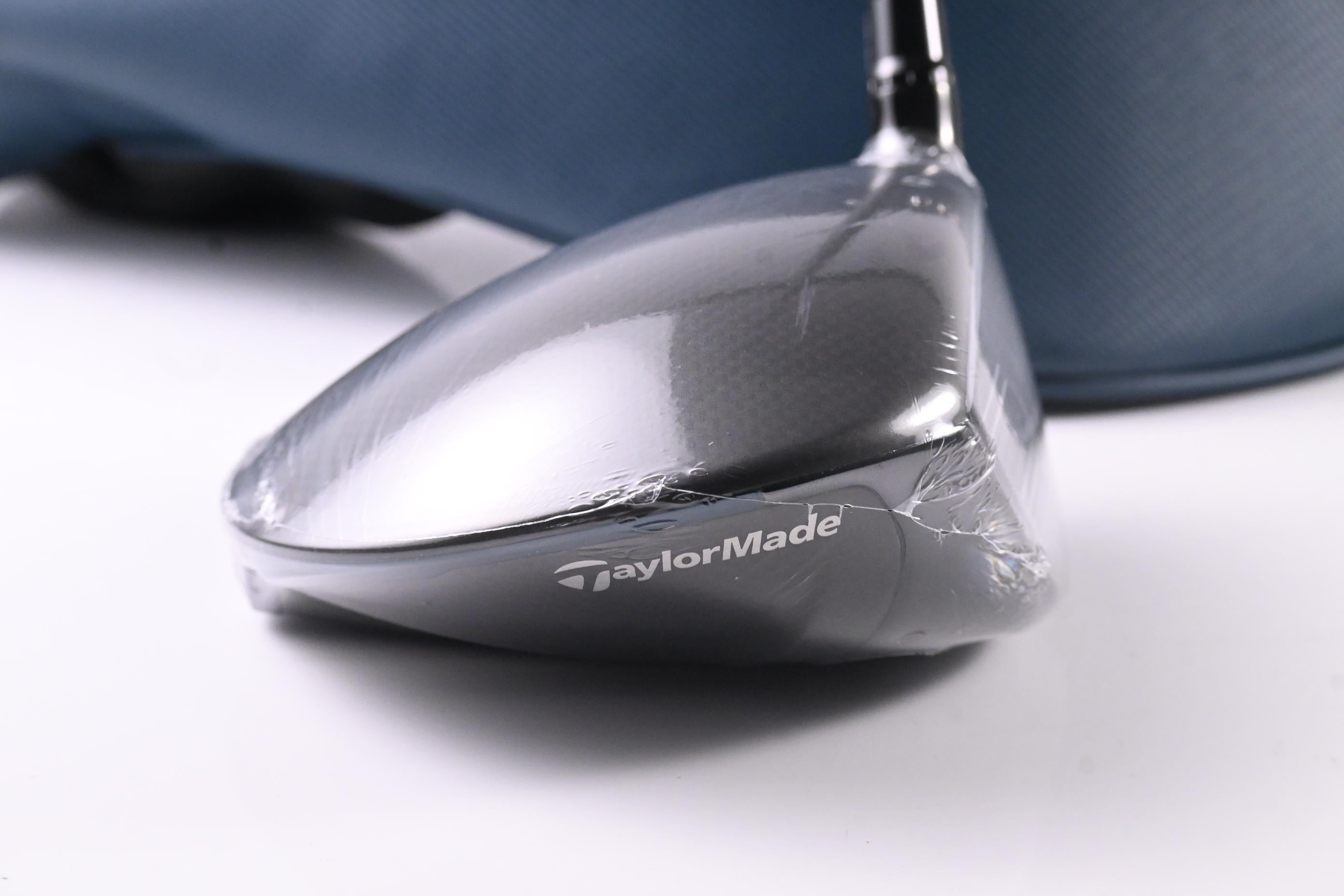 Taylormade Qi4D Driver / 10.5 Degree / Stiff Flex Reax Blue 50 Shaft