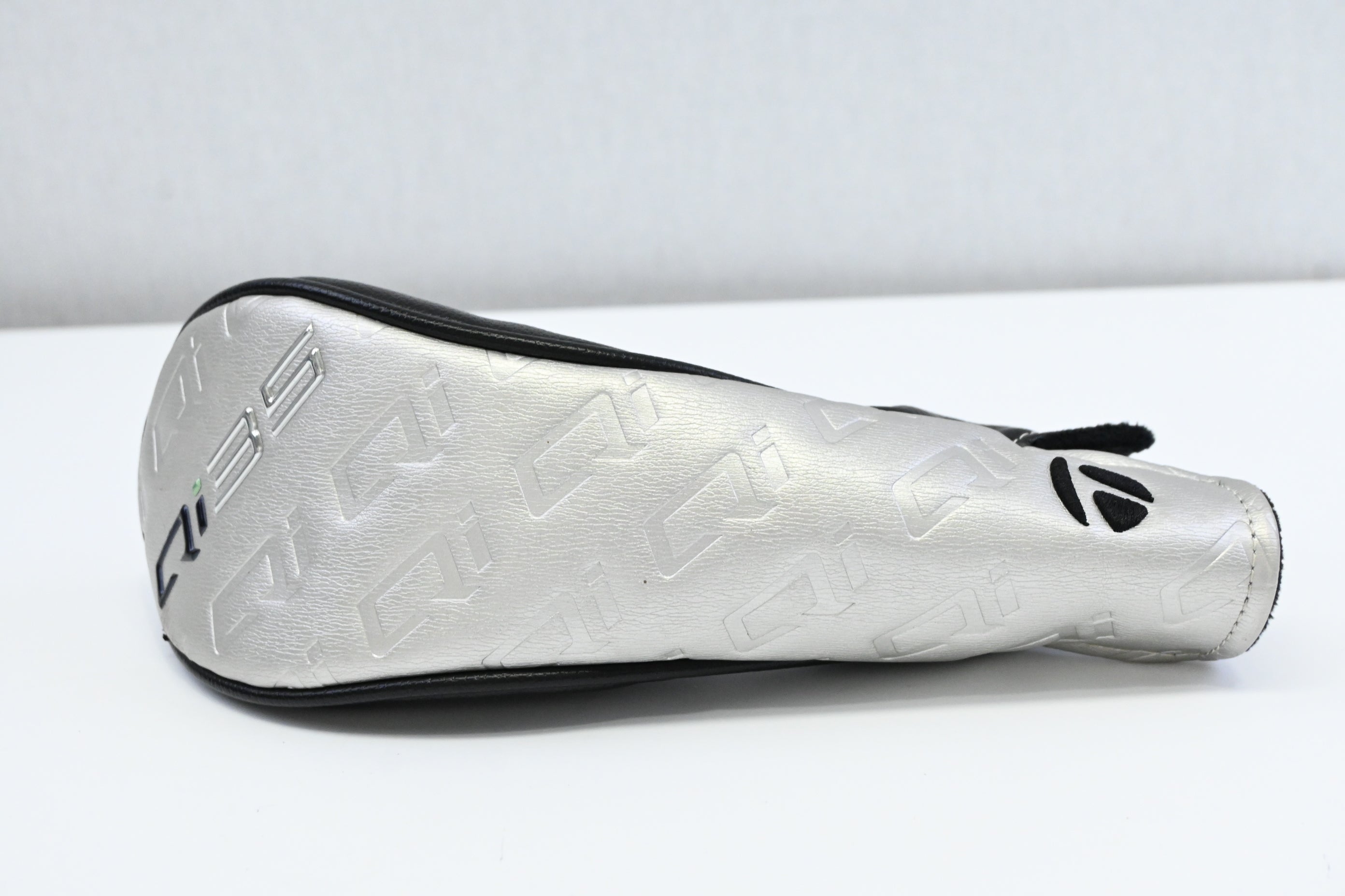 Taylormade Qi35 #3 Hybrid / 19 Degree / Stiff Flex Kai'li Blue 85 Shaft