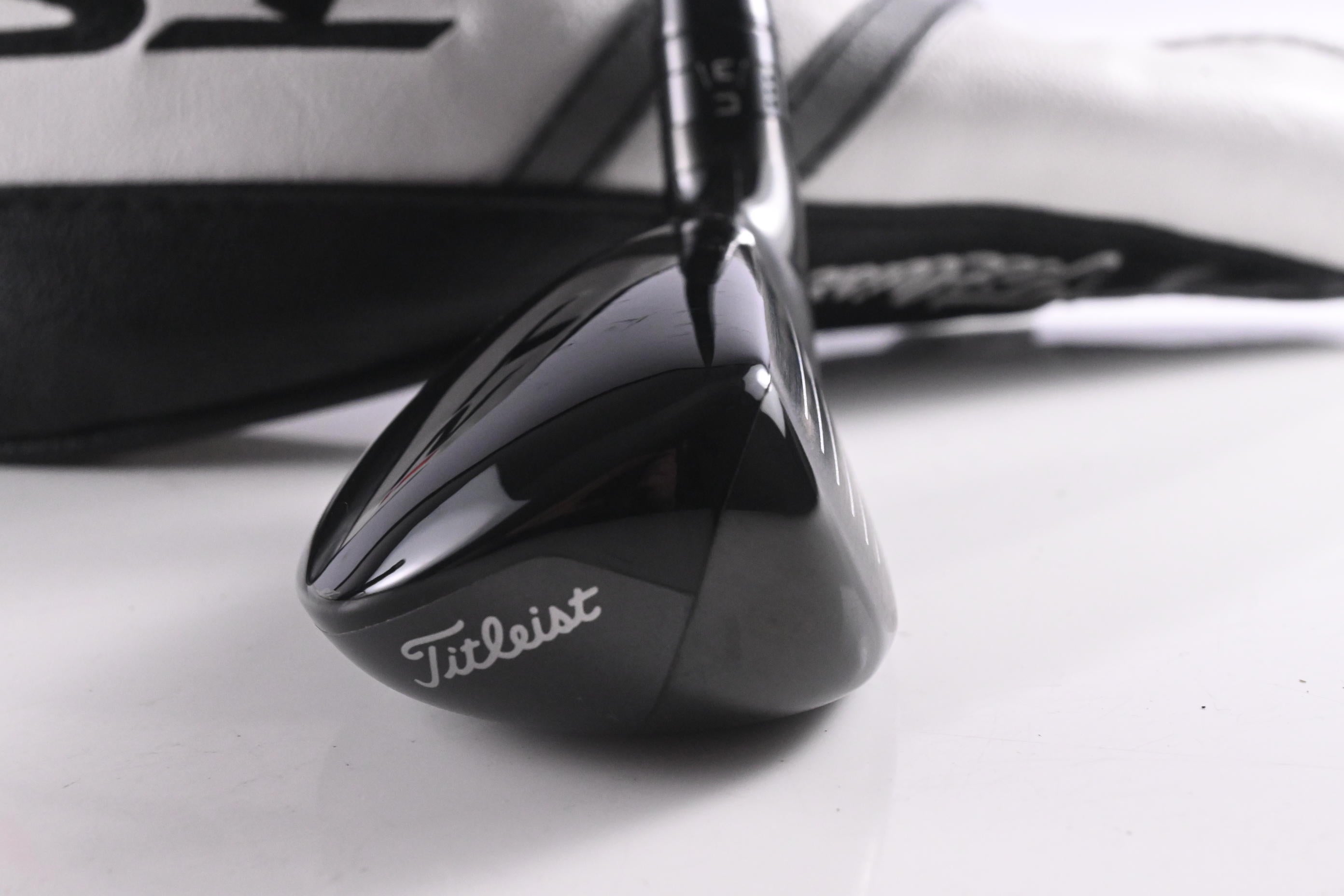 Titleist TSi3 #2 Hybrid / 18 Degree / Stiff Flex Tensei AV Raw White 90 Shaft