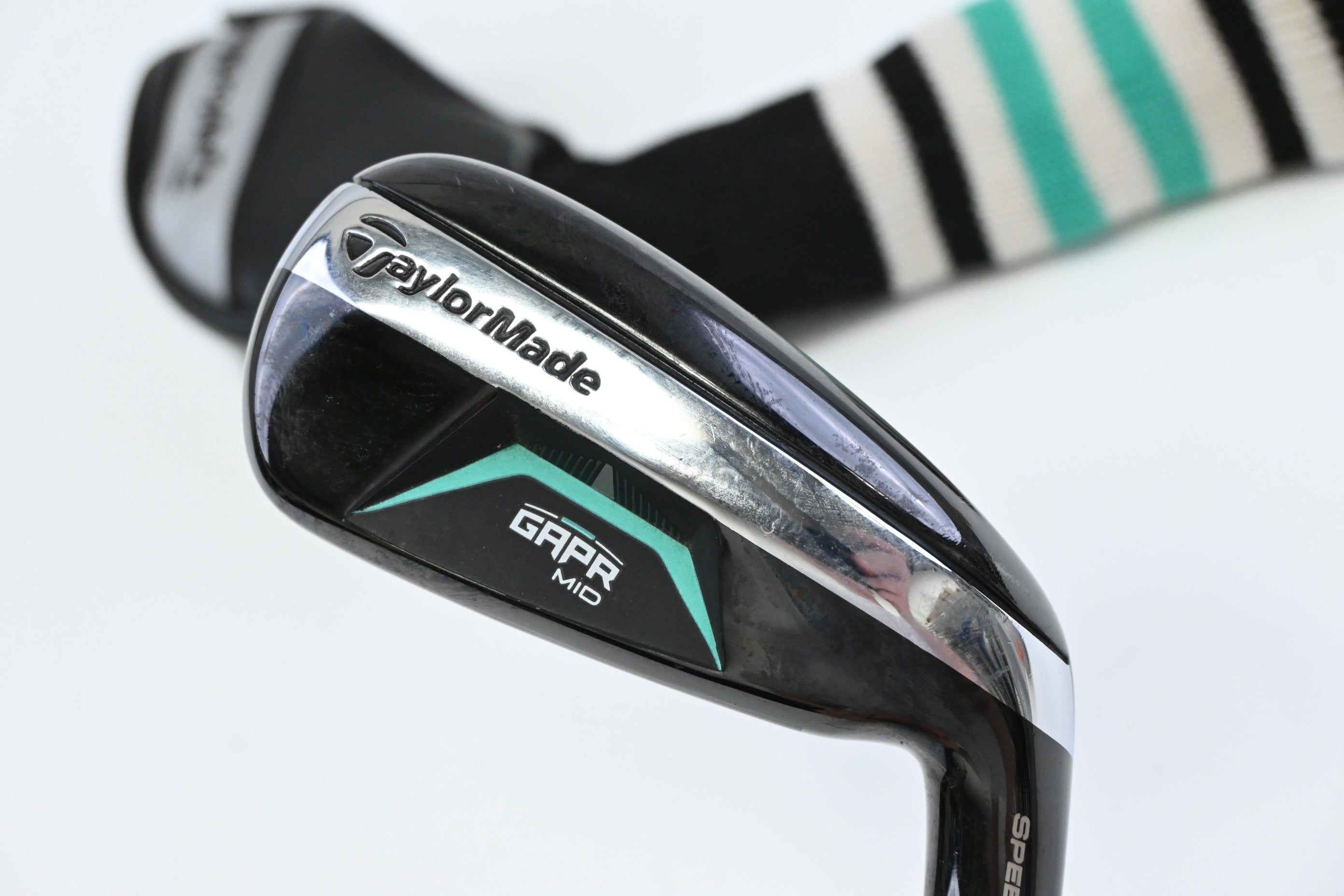 Taylormade GAPR Mid #4 Hybrid / 21 Degree / Regular Flex KBS Hybrid 80 Shaft