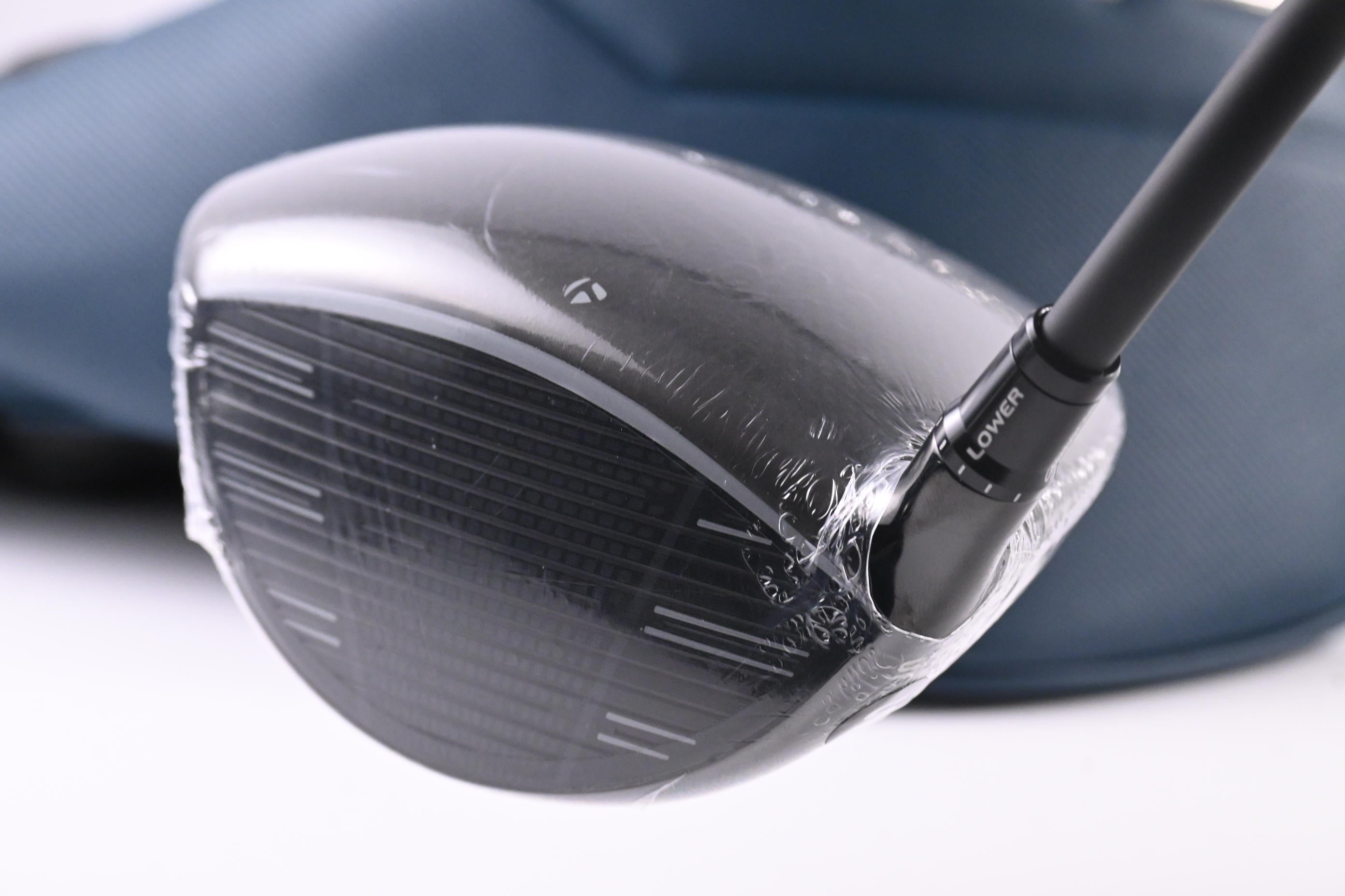 Taylormade Qi4D Driver / 10.5 Degree / Stiff Flex Reax Blue 50 Shaft