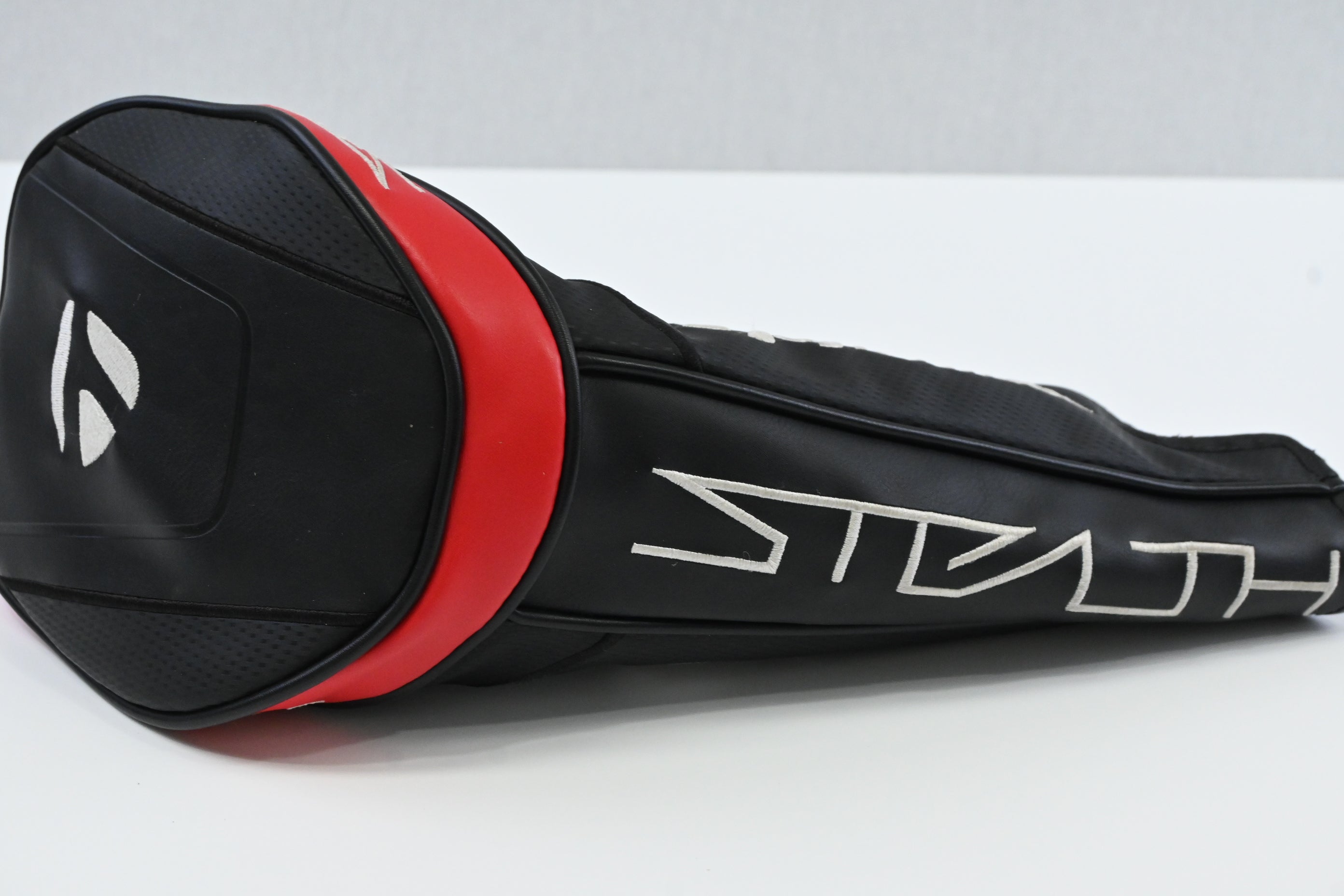 Taylormade Stealth HD Driver / 12 Degree / Regular Fujikura Ventus TR Red 5