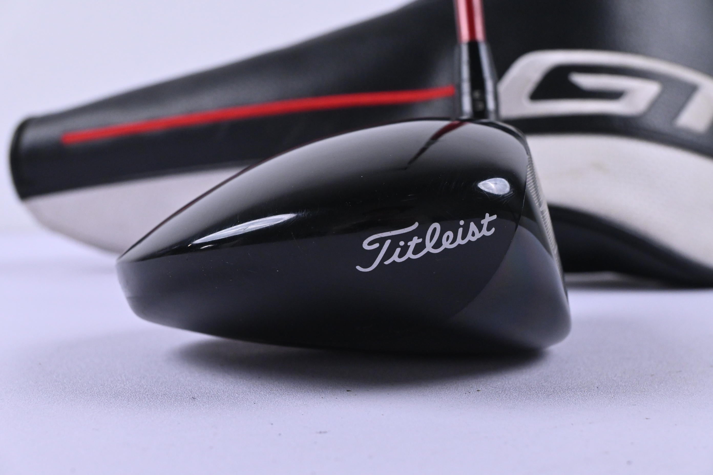 Titleist GT2 Driver / 10 Degree / Regular Flex Denali Red 50 Shaft