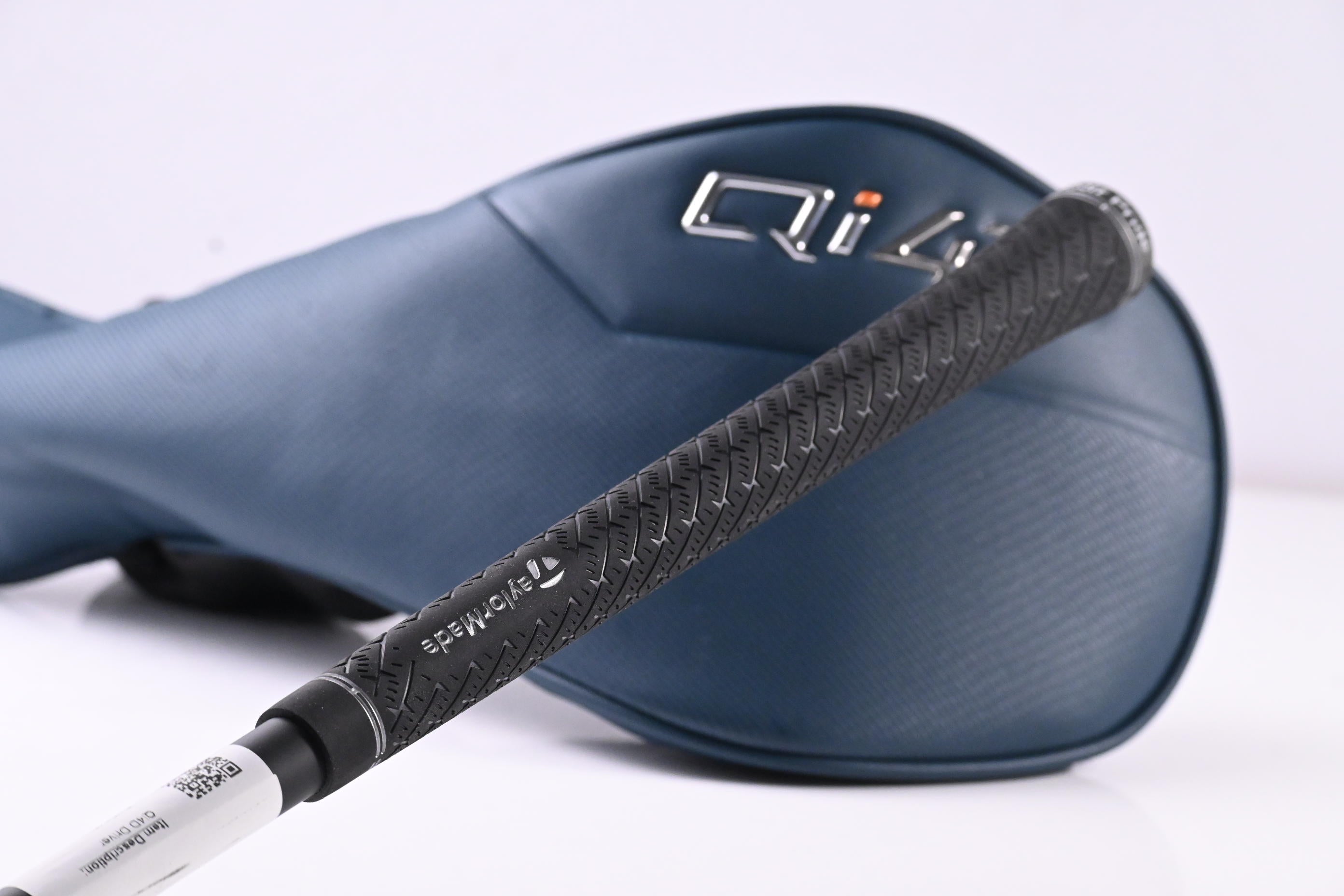 Taylormade Qi4D Driver / 10.5 Degree / Stiff Flex Reax Blue 50 Shaft