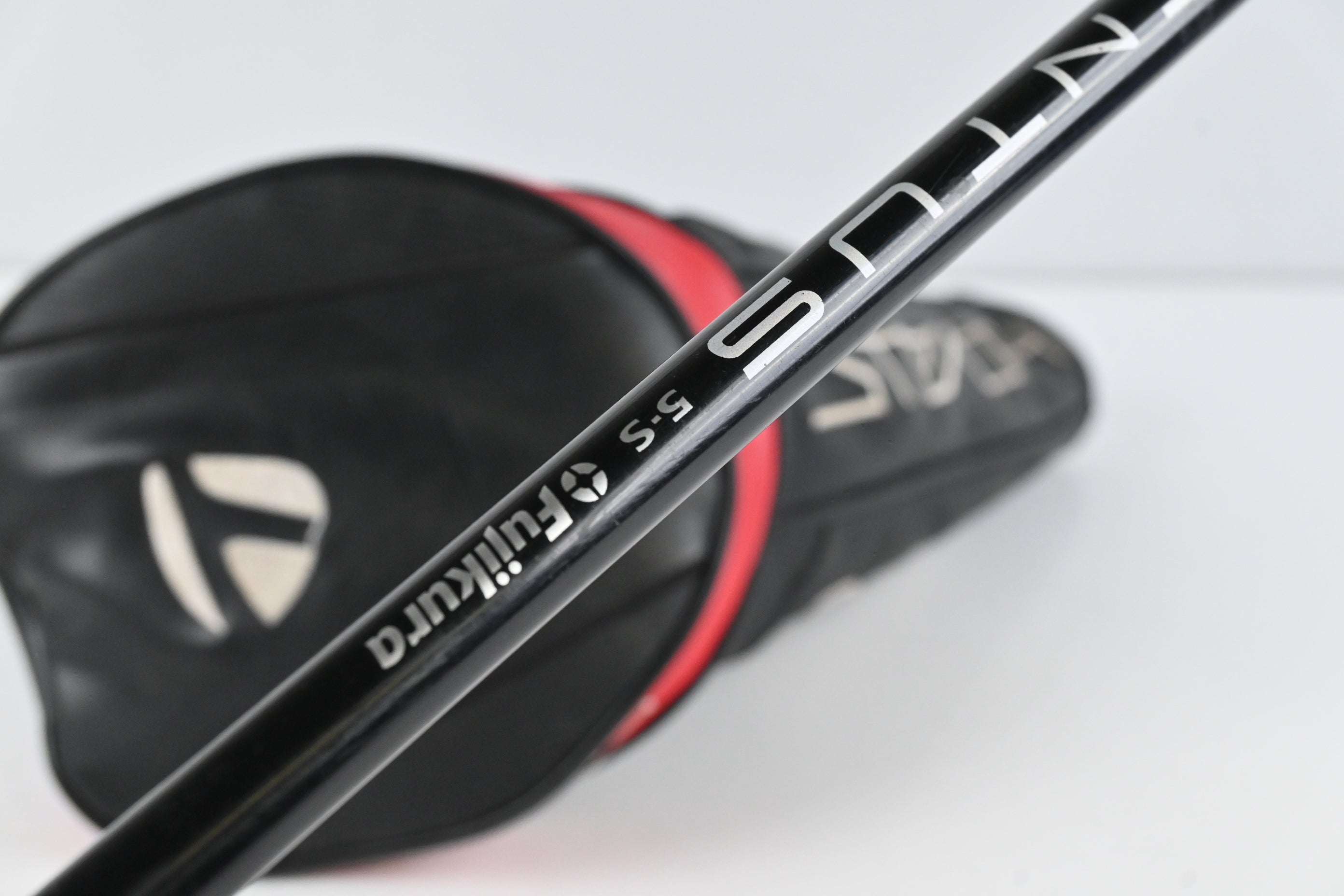 Taylormade Stealth Driver / 10.5 Degree / Stiff Flex Fujikura Ventus 5 Shaft
