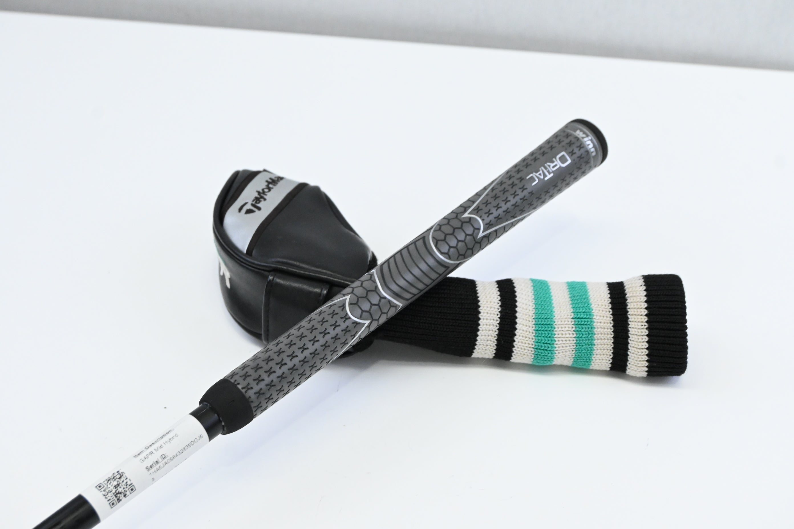 Taylormade GAPR Mid #4 Hybrid / 21 Degree / Regular Flex KBS Hybrid 80 Shaft