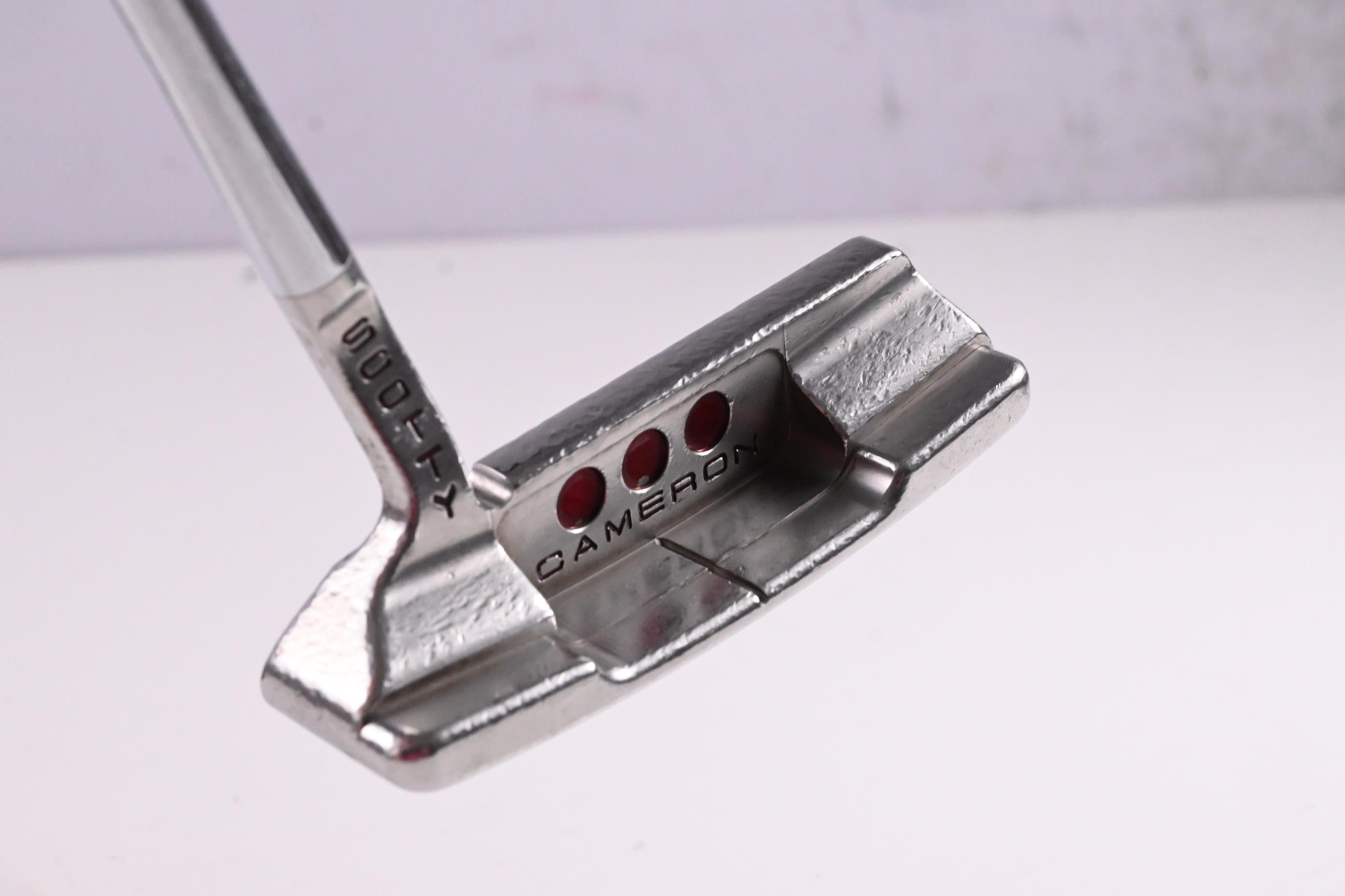 Scotty Cameron Studio Select Newport 2.5 Putter / 33 Inch