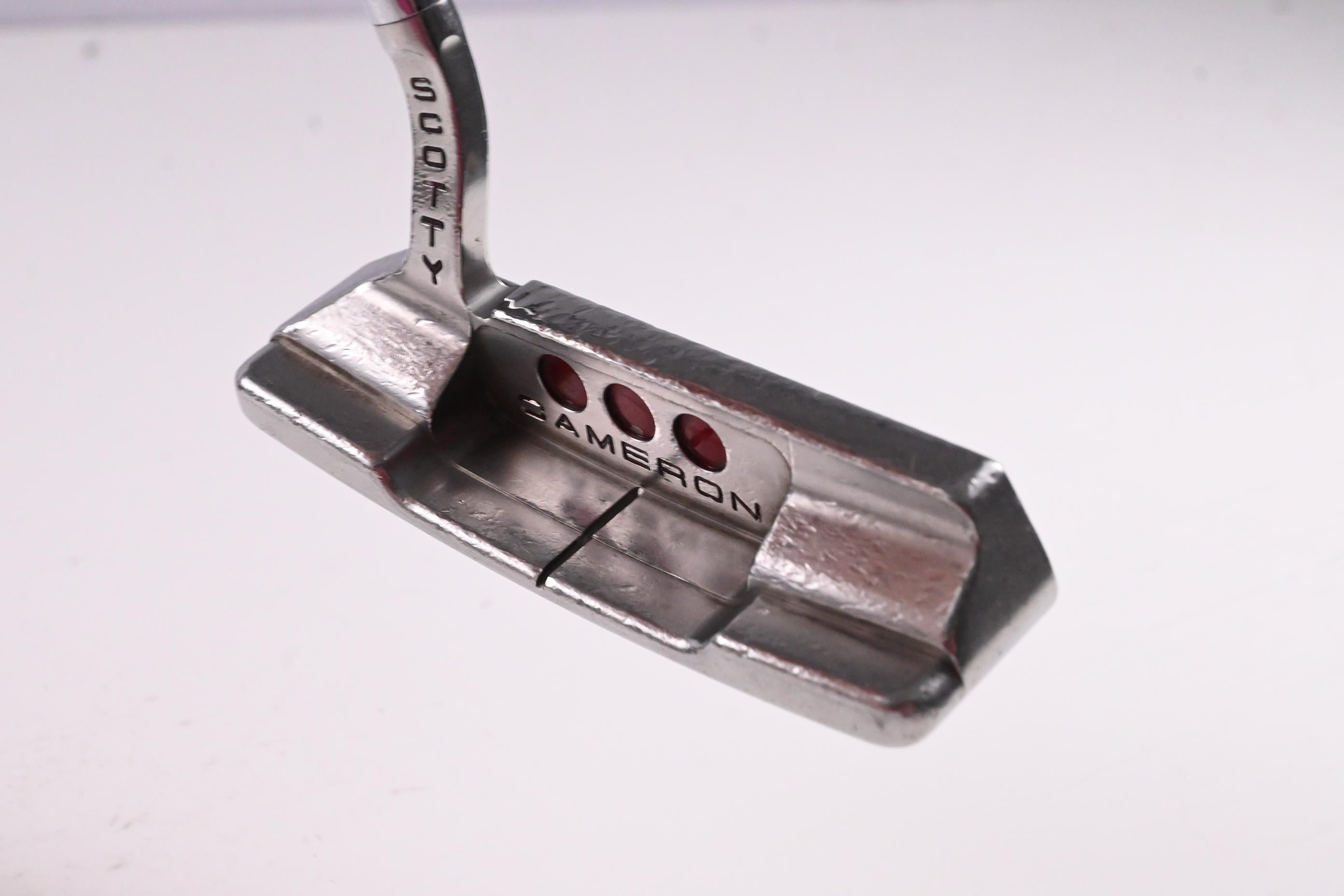 Scotty Cameron Studio Select Newport 2.5 Putter / 33 Inch