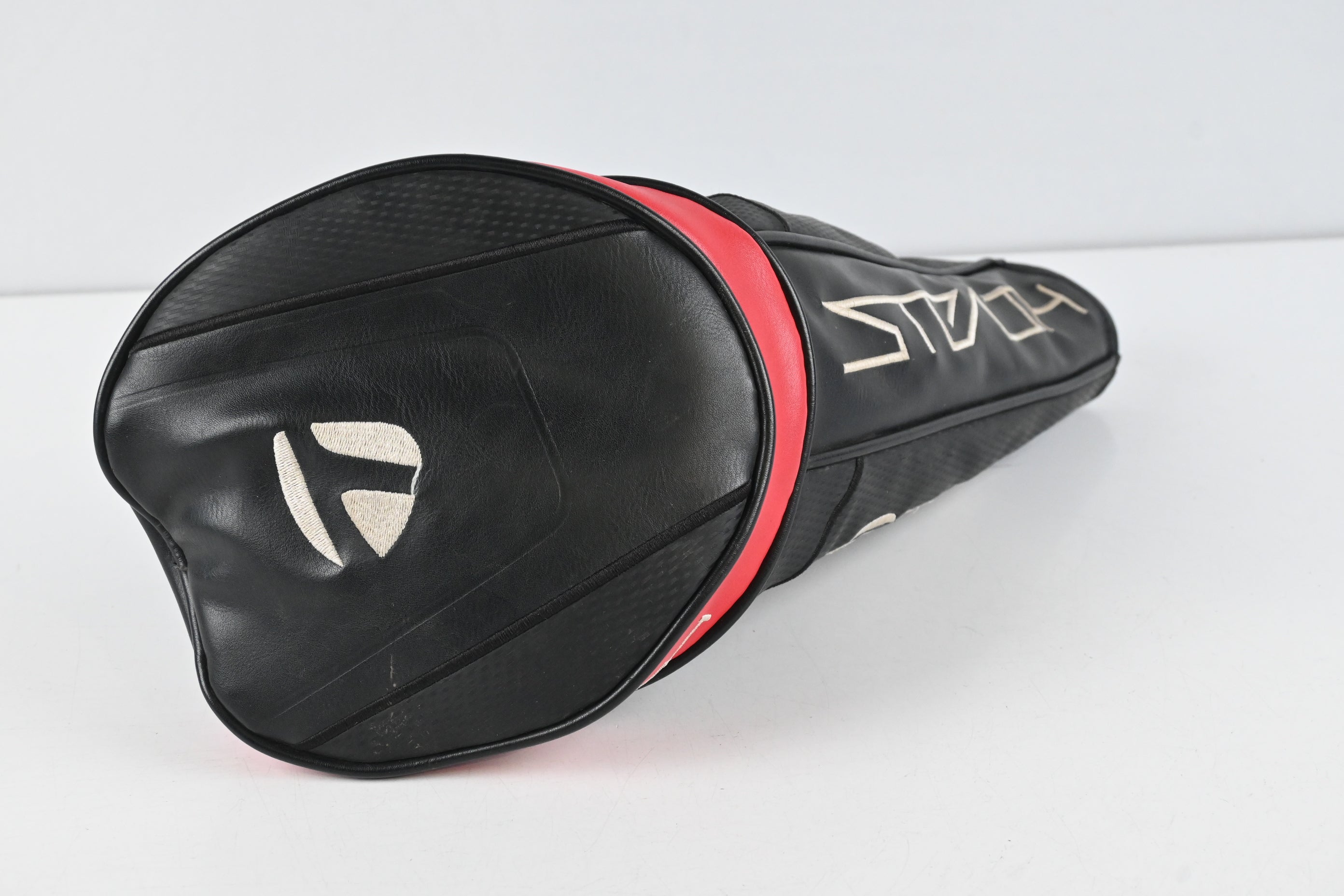 Taylormade Stealth Driver / 10.5 Degree / Stiff Flex Fujikura Ventus 5 Shaft