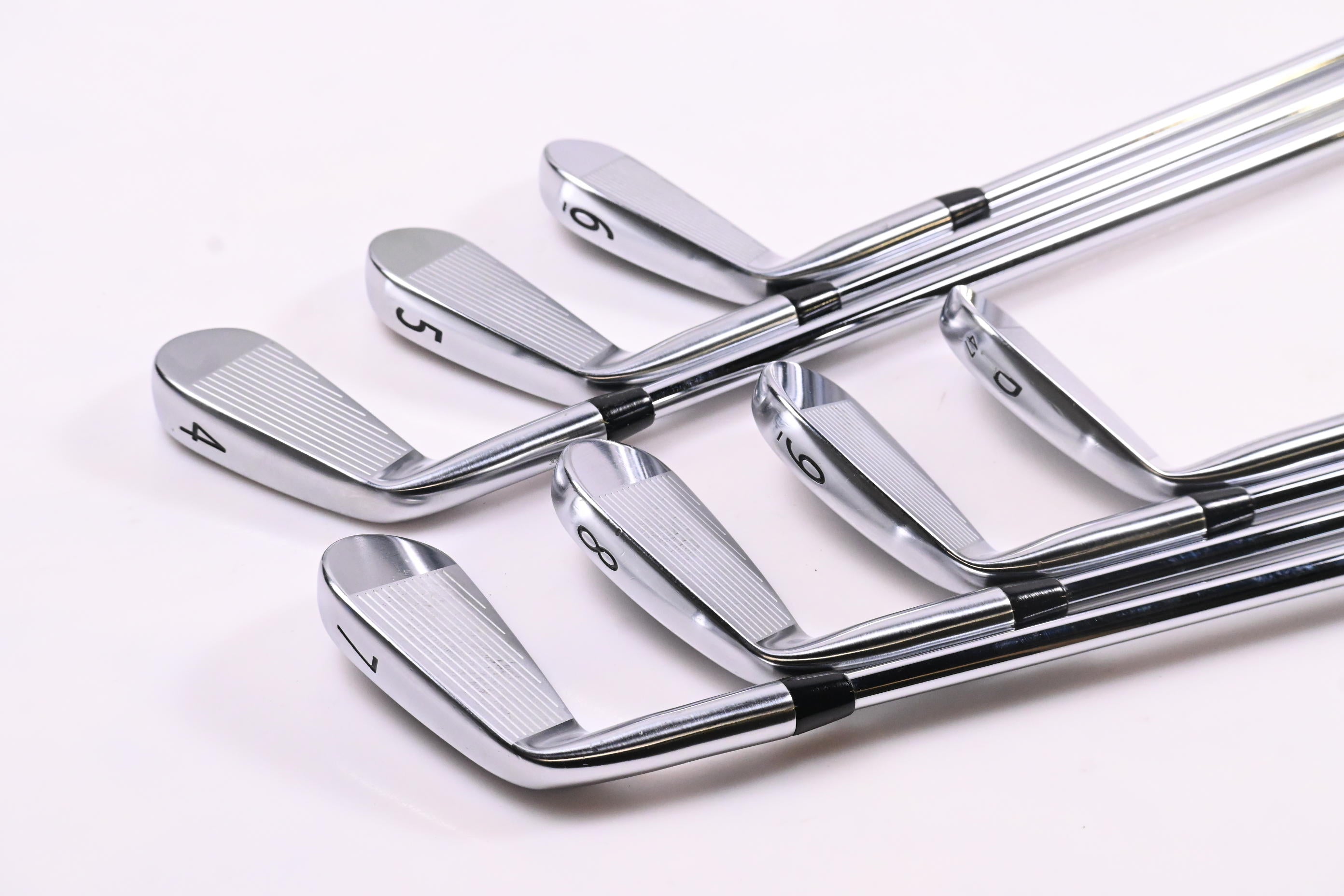 Titleist CB 620 Irons / 4-PW / Stiff Flex Project X LZ 120 Shafts