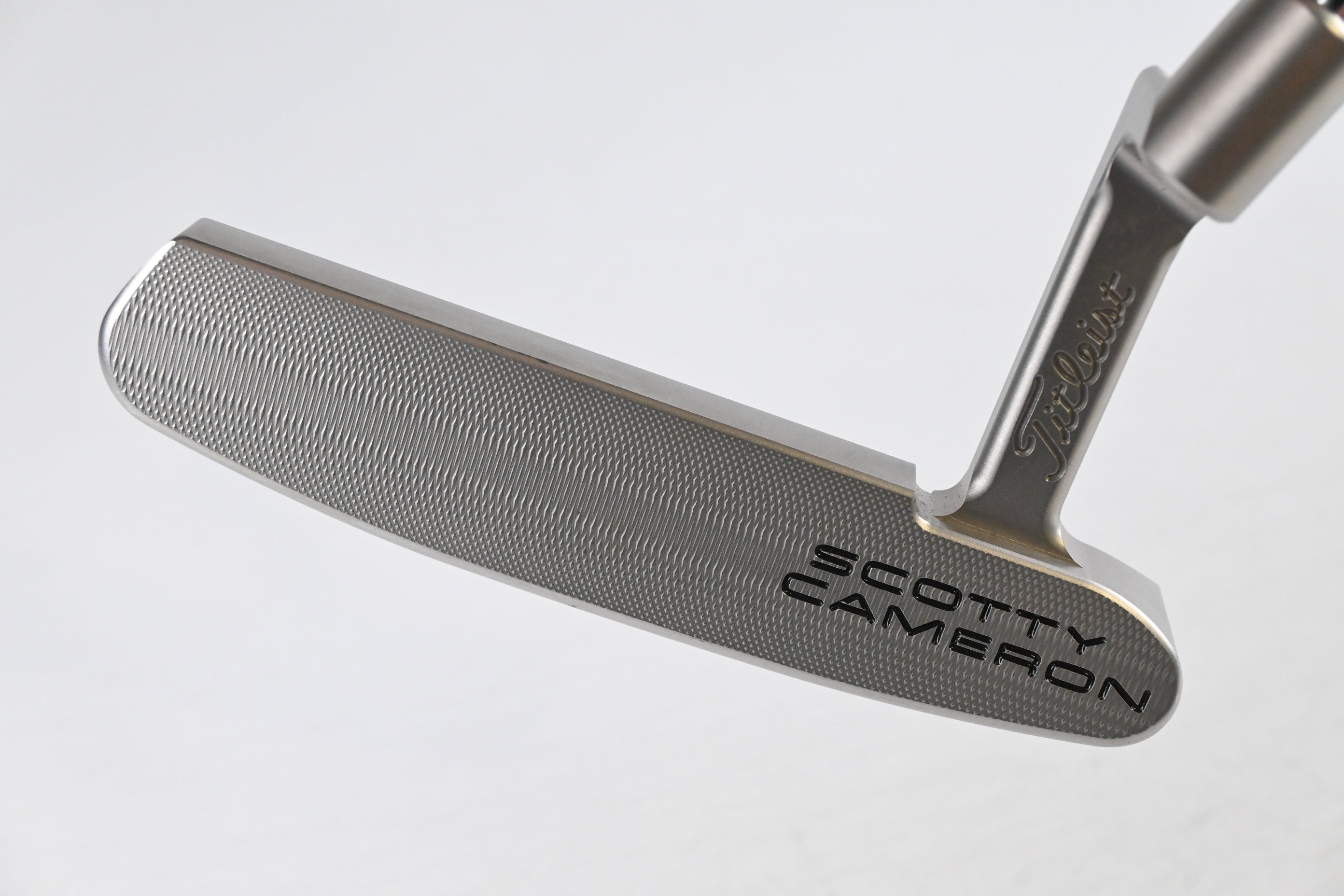 Scotty Cameron Special Select Newport Putter / 33 Inch