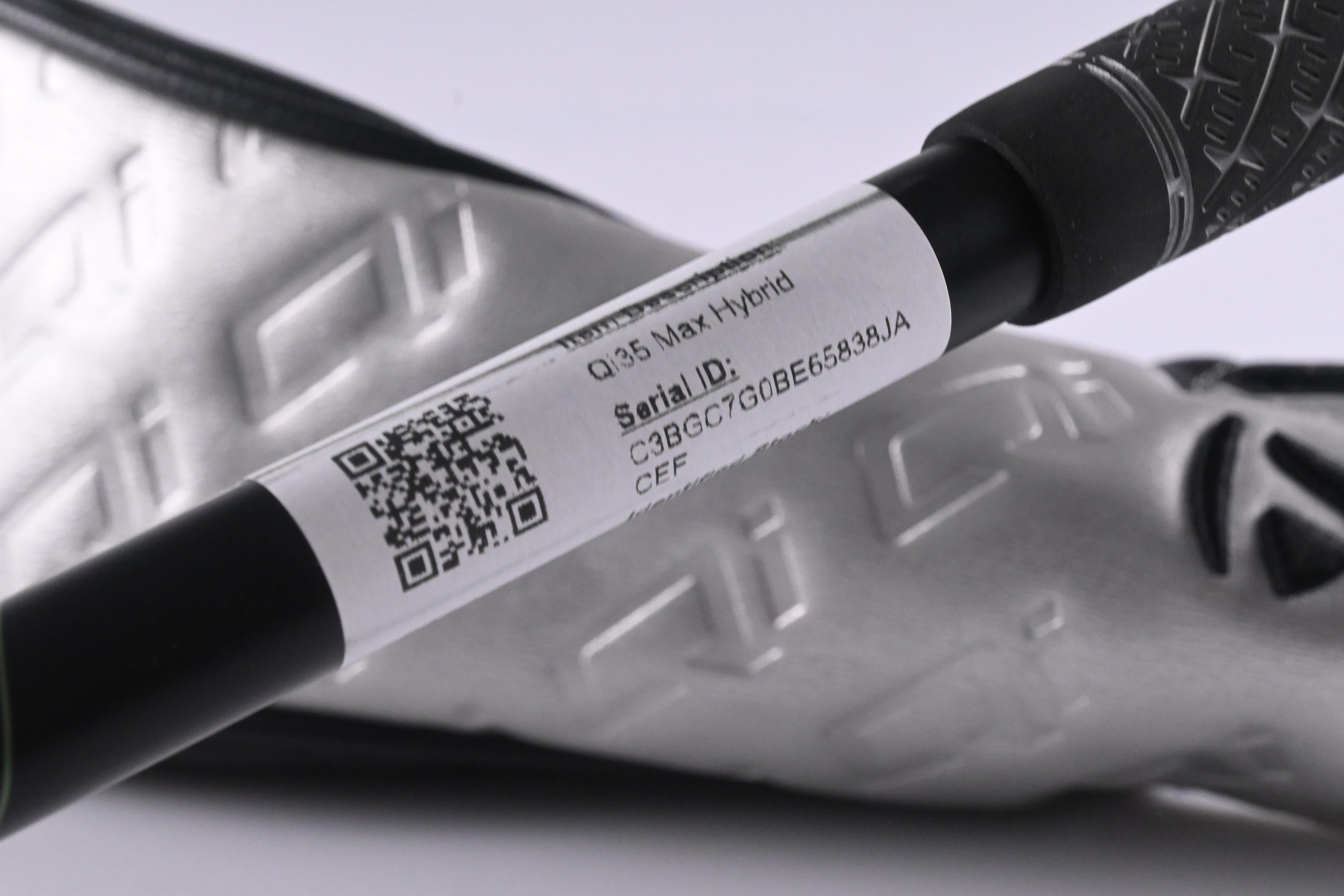 Taylormade Qi35 Max #4 Hybrid / 23 Degree / Regular Flex Fujikura Air Speeder 50