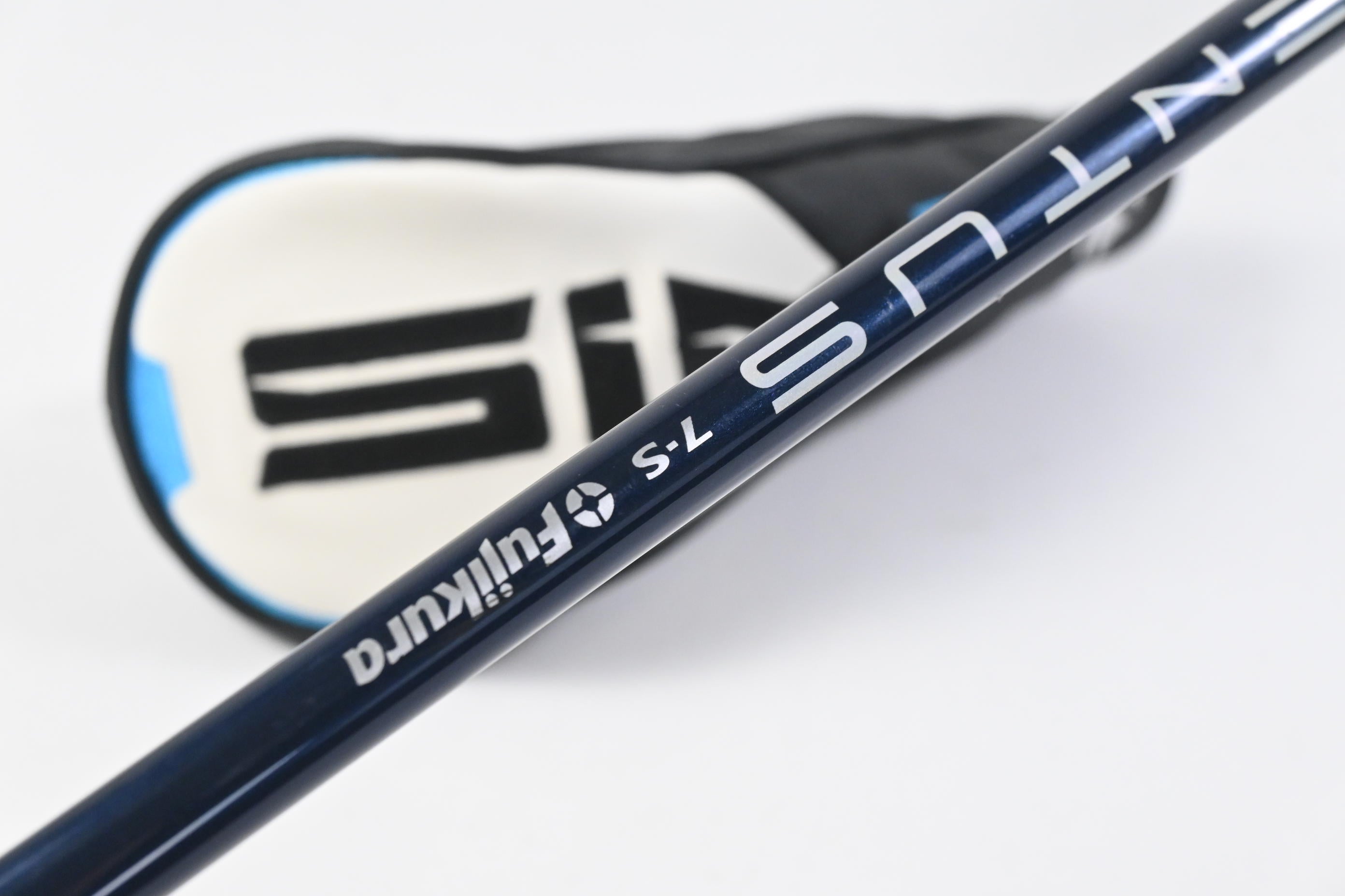 Taylormade SIM2 Max #3 Hybrid / 19 Degree / Stiff Flex Ventus Blue 7 Shaft
