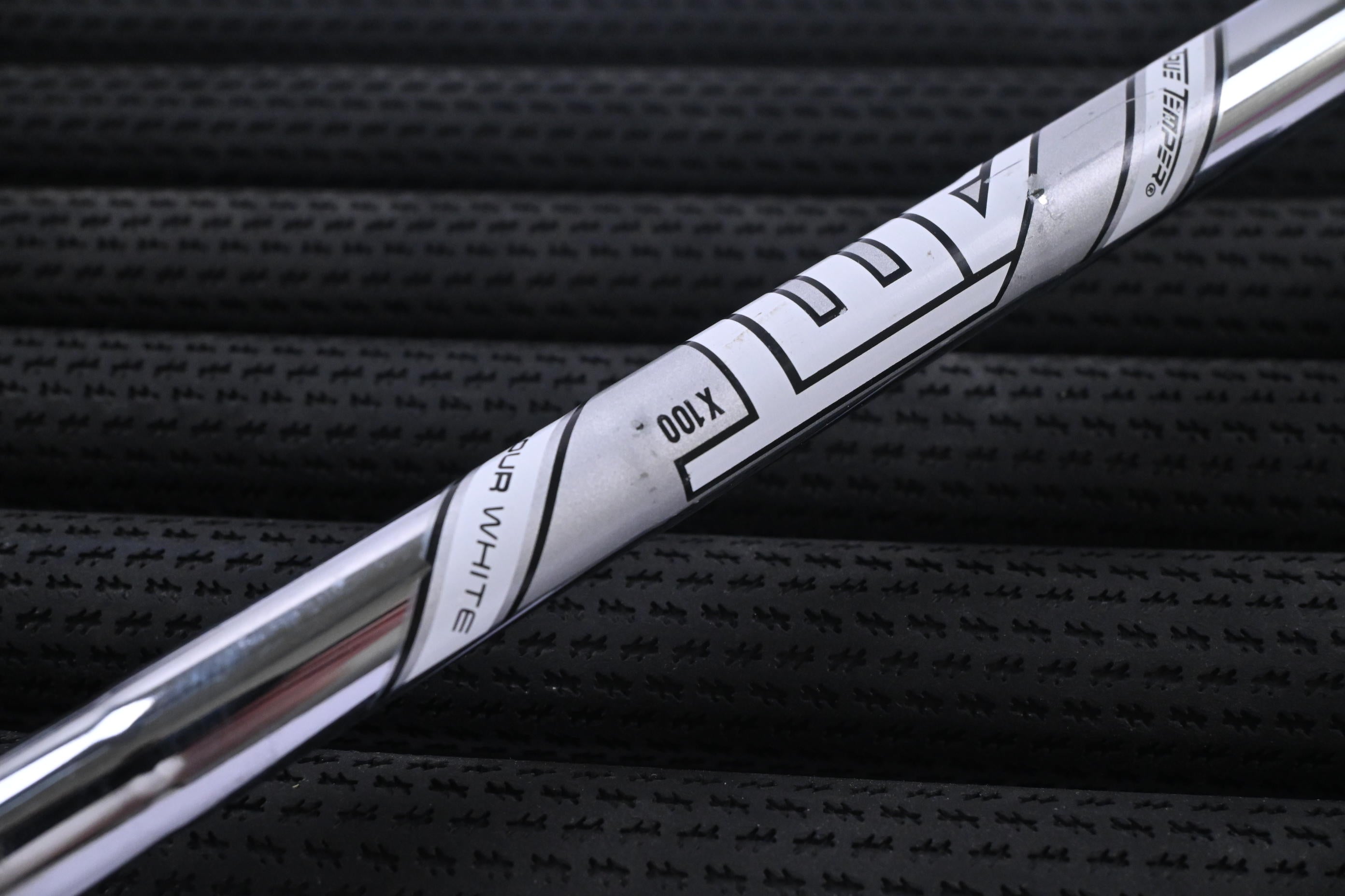 Titleist T100 2021 Irons / 4-PW / X-Flex True Temper AMT Tour White X100 Shafts
