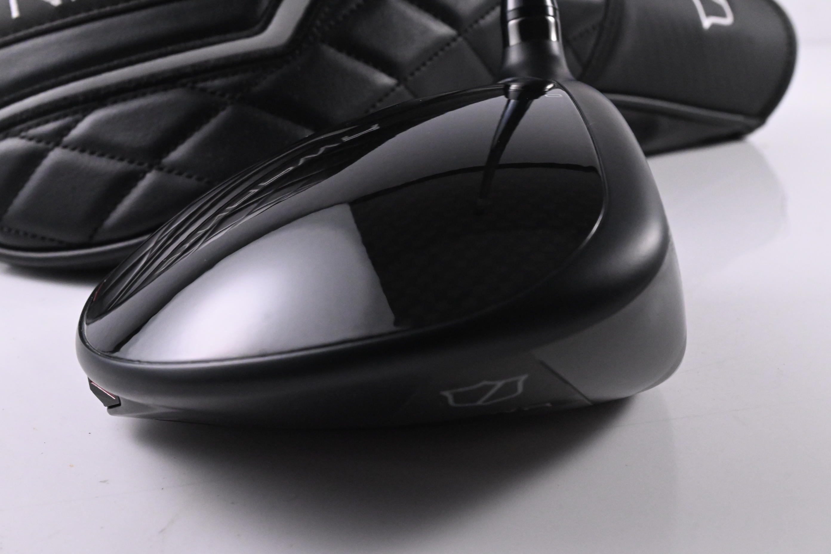 Wilson DYNAPWR Max+ Driver / 10.5 Degree / Stiff Flex UST LinQ Powercore 5 Shaft