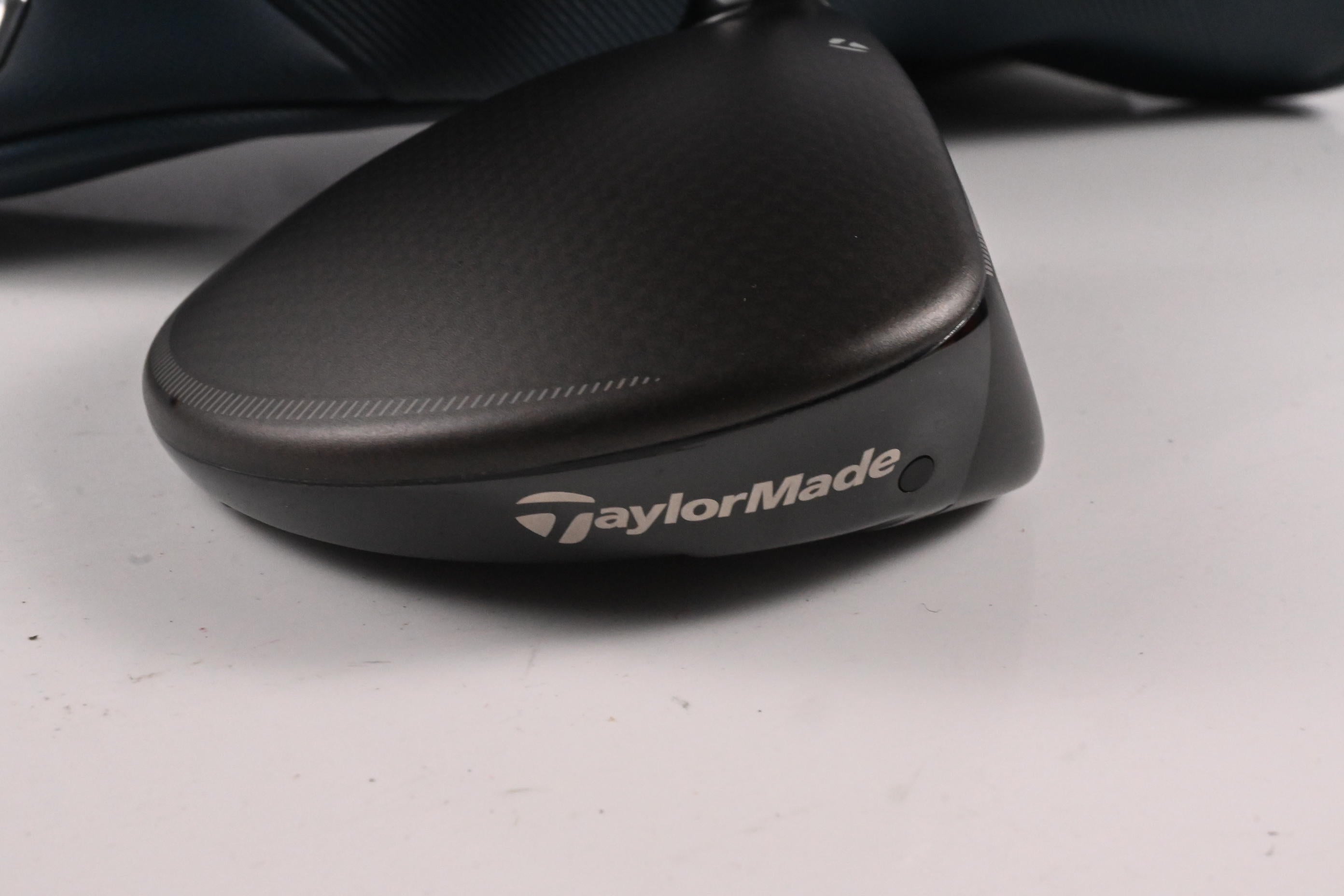 Taylormade Qi4D #5 Wood / 18 Degree / Regular Flex Reax 55 Shaft