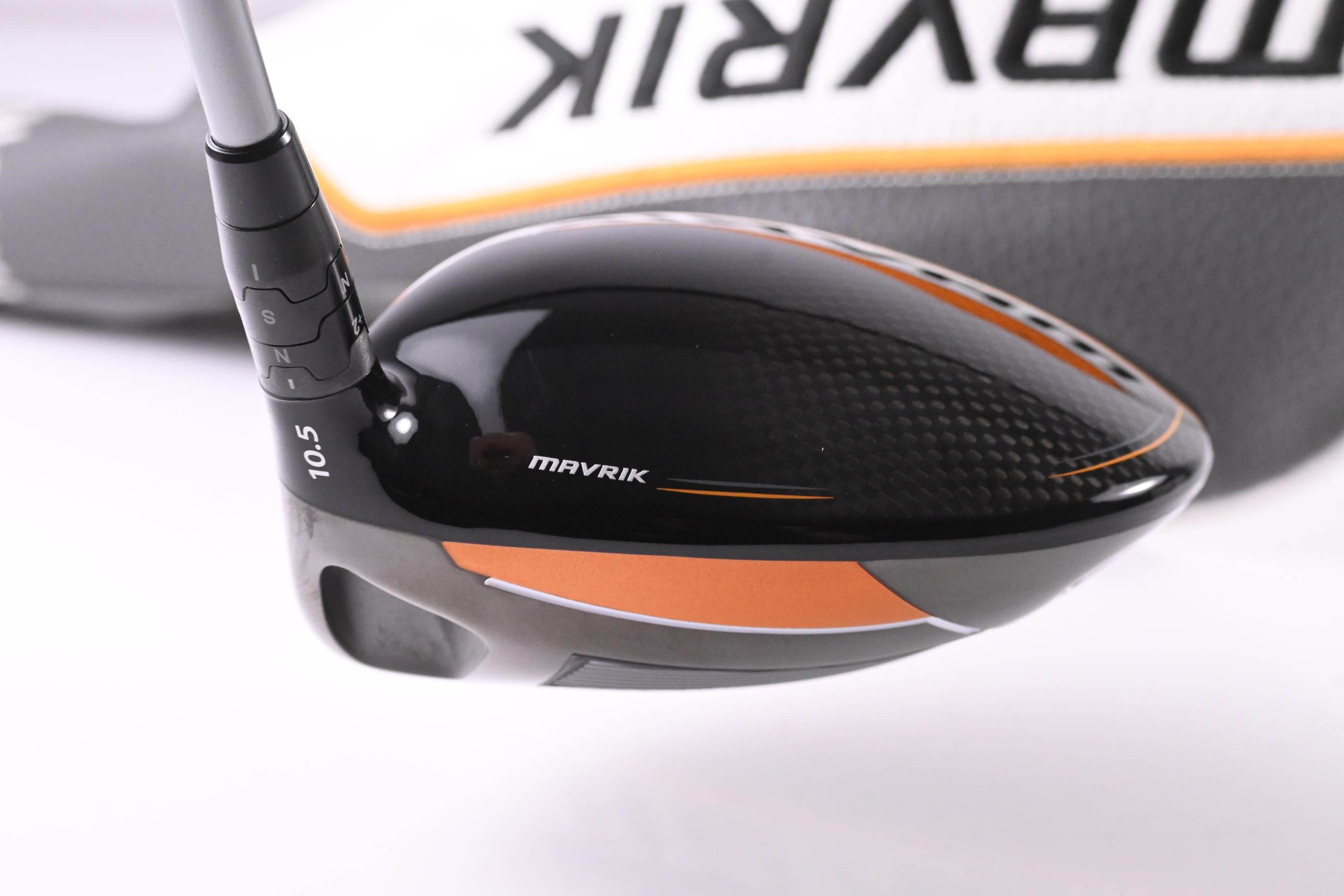 Callaway Mavrik Driver / 10.5 Degree / Regular Flex HZRDUS T800 55 Shaft