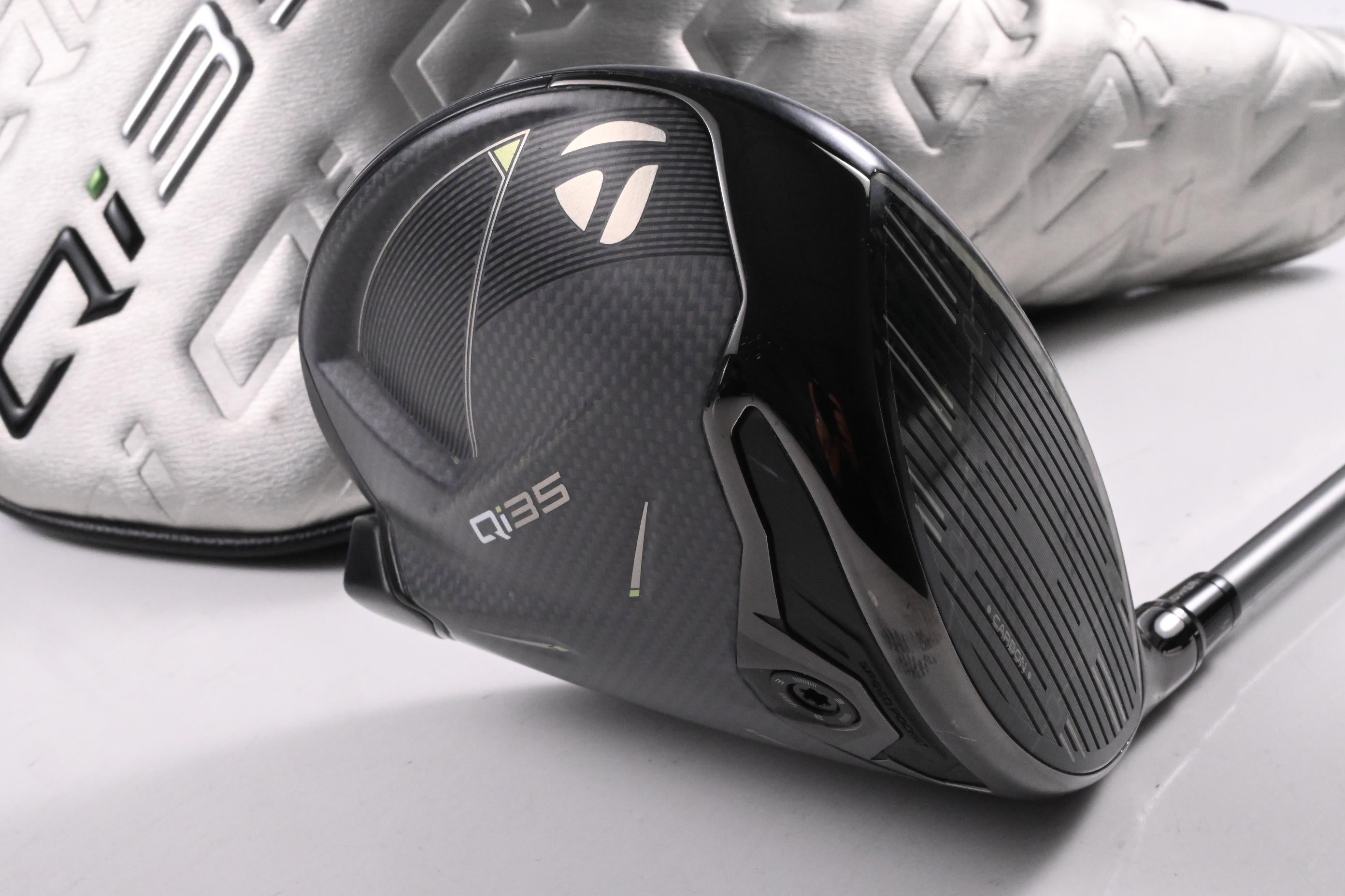 Taylormade Qi35 Driver / 10.5 Degree / Stiff Flex Fujikura Airspeeder 50 Shaft