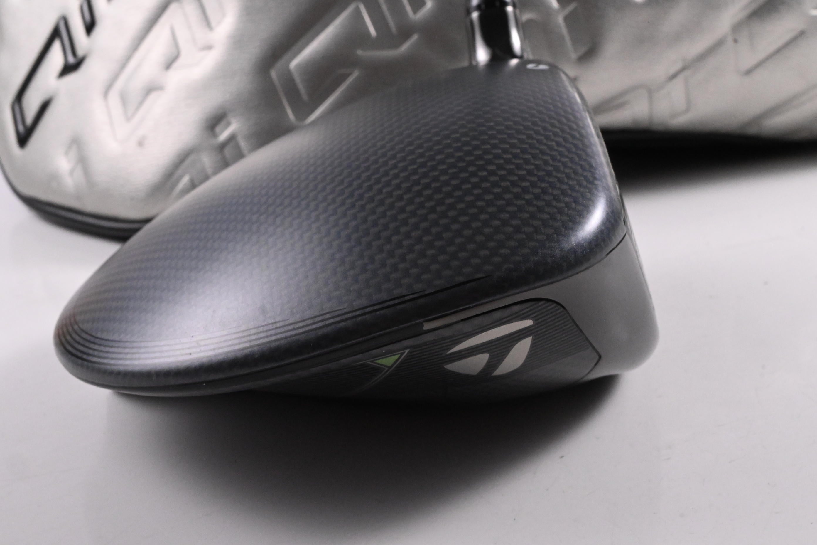 Taylormade Qi35 Driver / 10.5 Degree / Stiff Flex Fujikura Airspeeder 50 Shaft