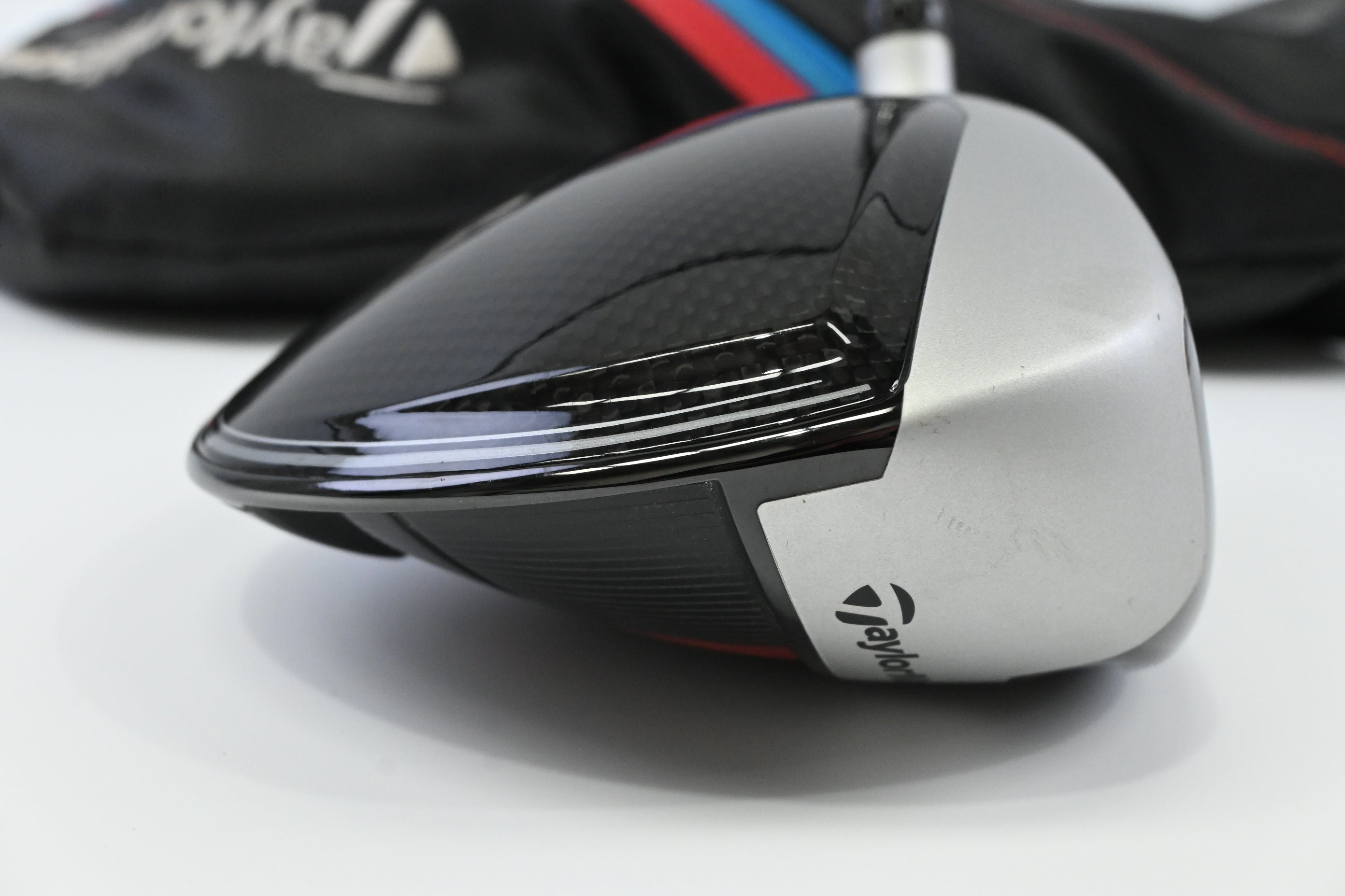 Taylormade M4 Driver / 10.5 Degree / Regular Flex Fujikura Atmos Red 5 Shaft