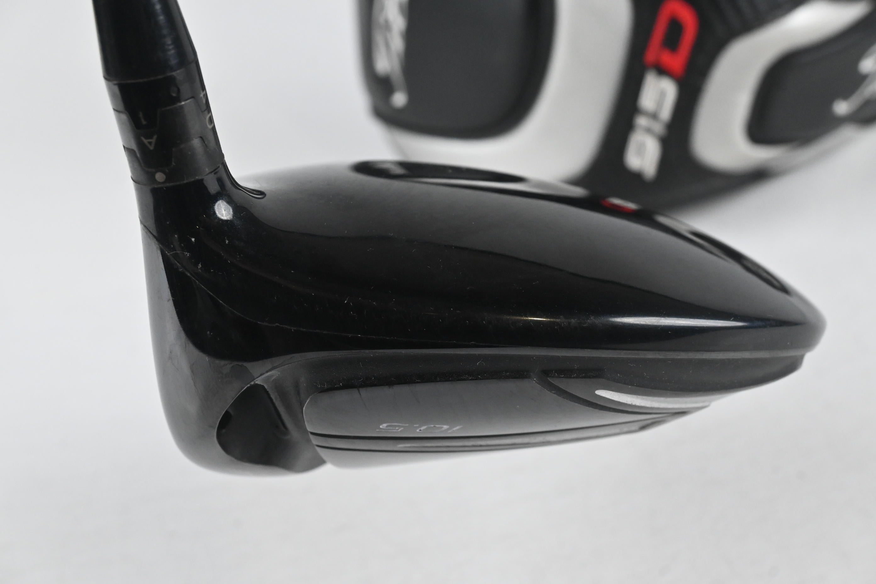 Titleist 915 D2 Driver / 10.5 Degree / Regular Flex Diamana M+50 Shaft