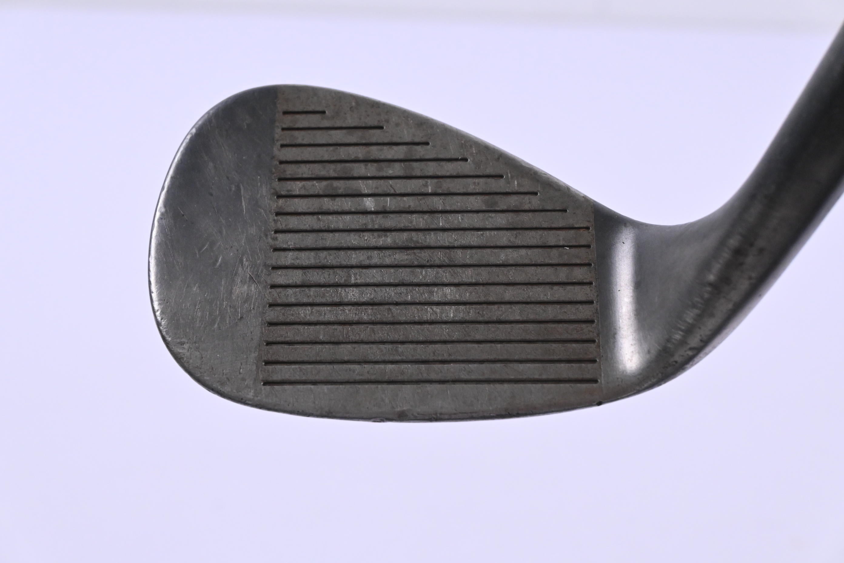 Cleveland 588 Original Sand Wedge / 56 Degree / Wedge Flex Dynamic Gold Shaft