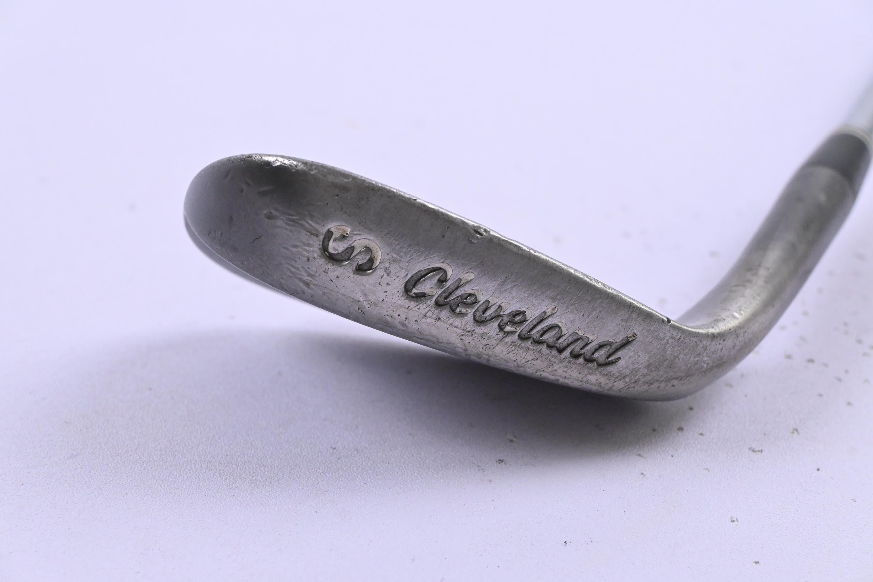 Cleveland 588 Original Sand Wedge / 56 Degree / Wedge Flex Dynamic Gold Shaft