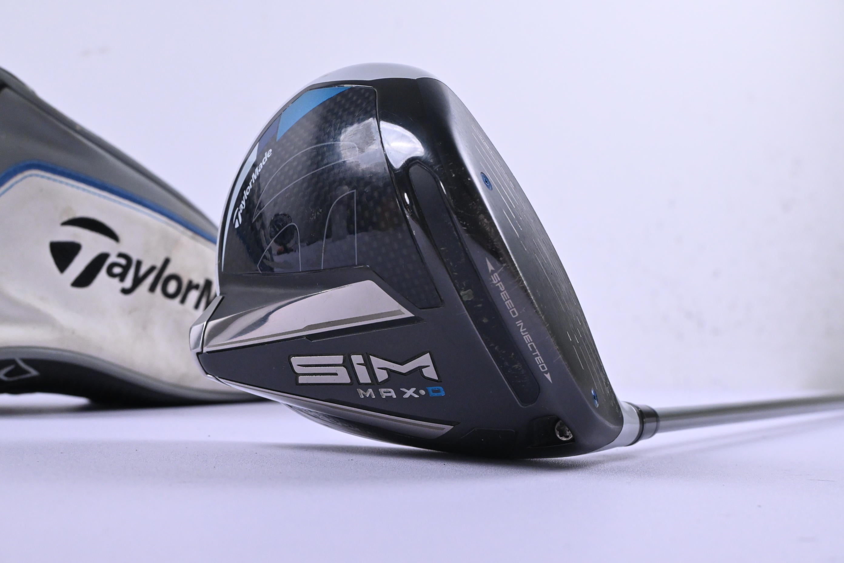 Taylormade SIM Max D Driver / 12 Degree / Regular Flex UST Mamiya Helium 5 Shaft