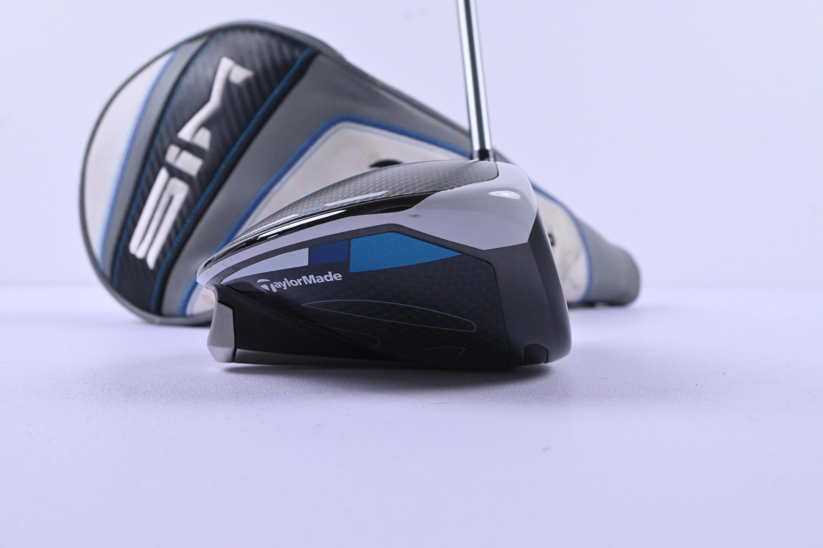 Taylormade SIM Max D Driver / 12 Degree / Regular Flex UST Mamiya Helium 5 Shaft