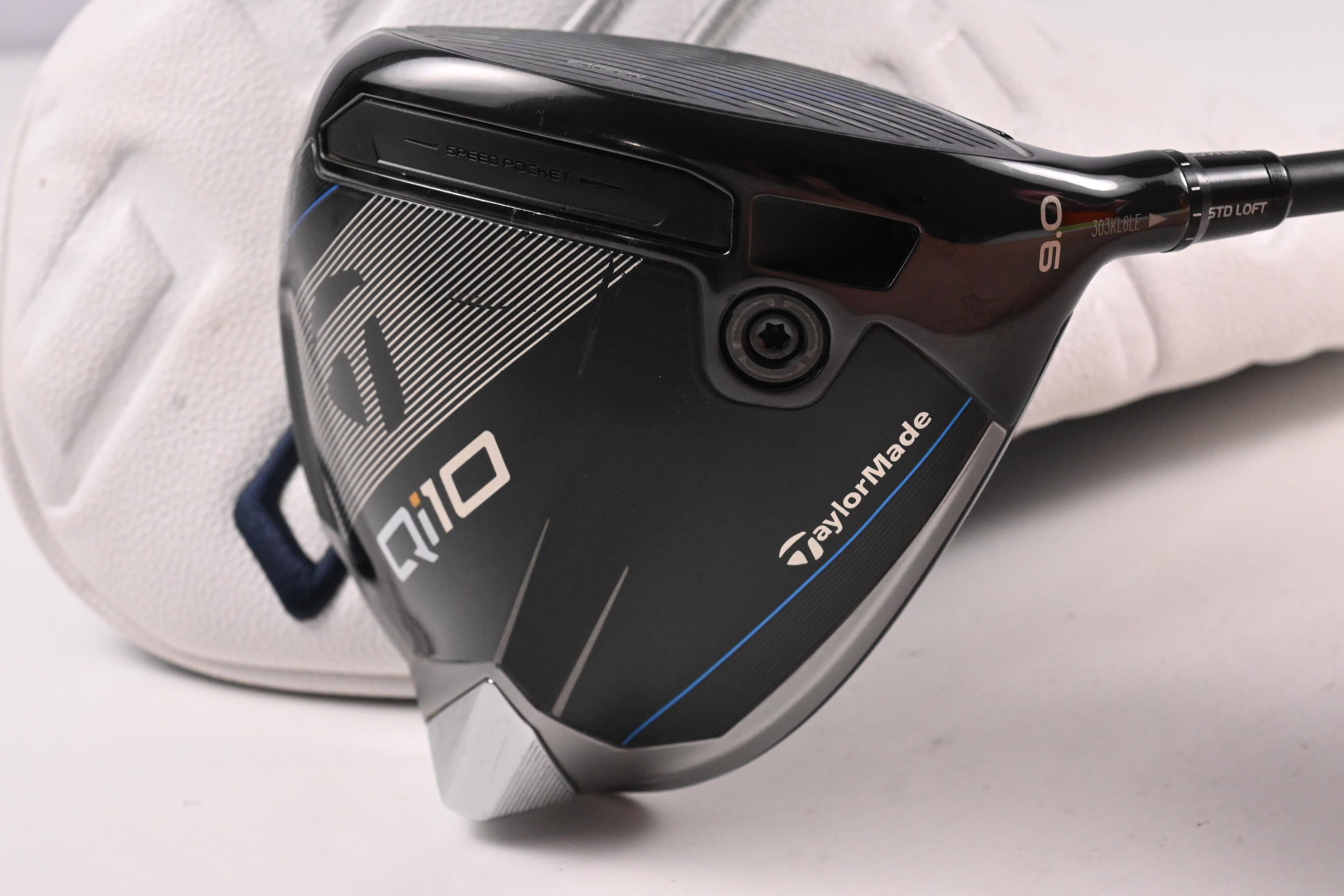 Taylormade Qi10 Driver / 9 Degree / Regular Flex Fujikura Ventus Blue 5 Shaft