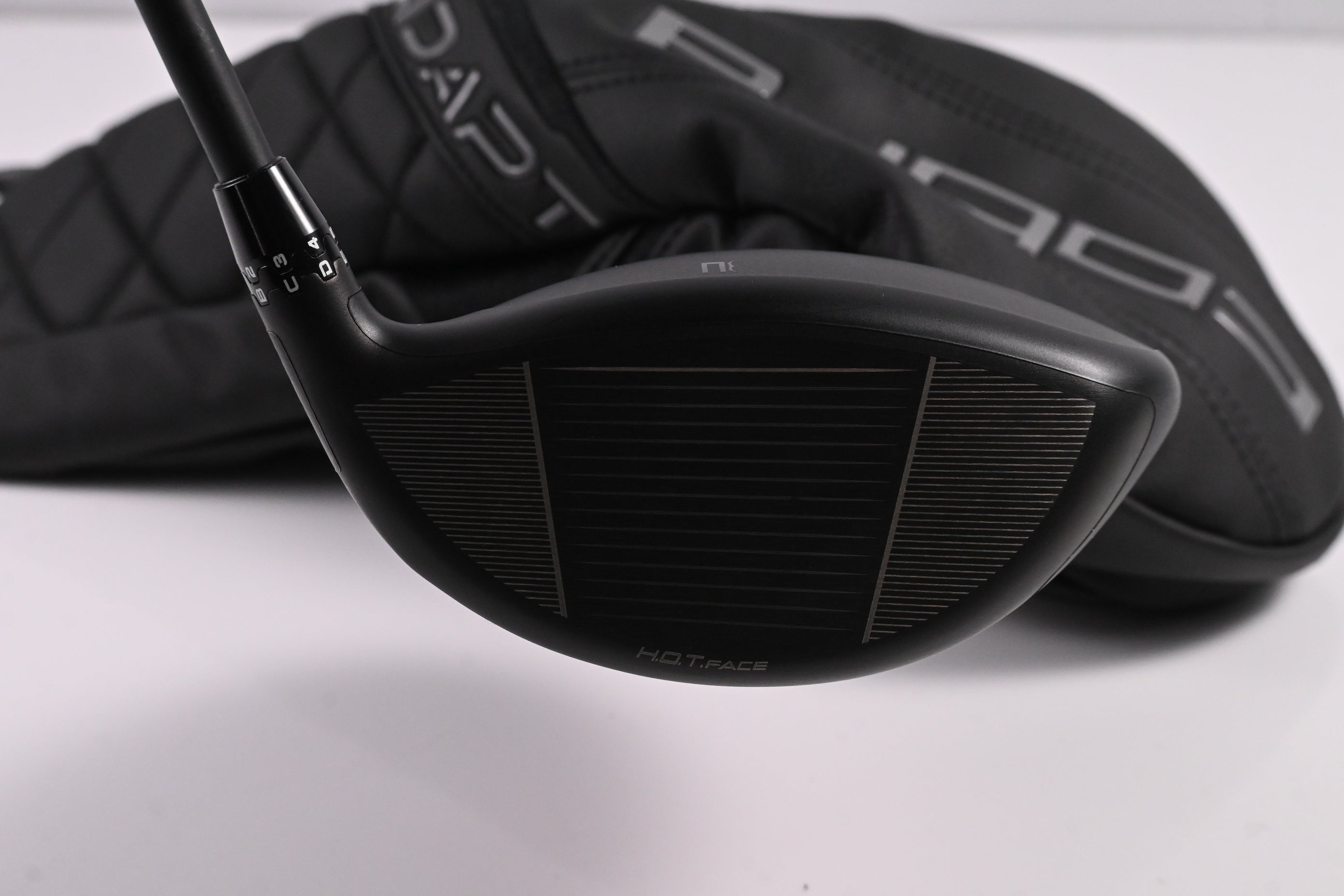 Left Hand Cobra DS-Adapt MAX-D Driver / 10.5 Degree / Regular Flex Vanquish 4