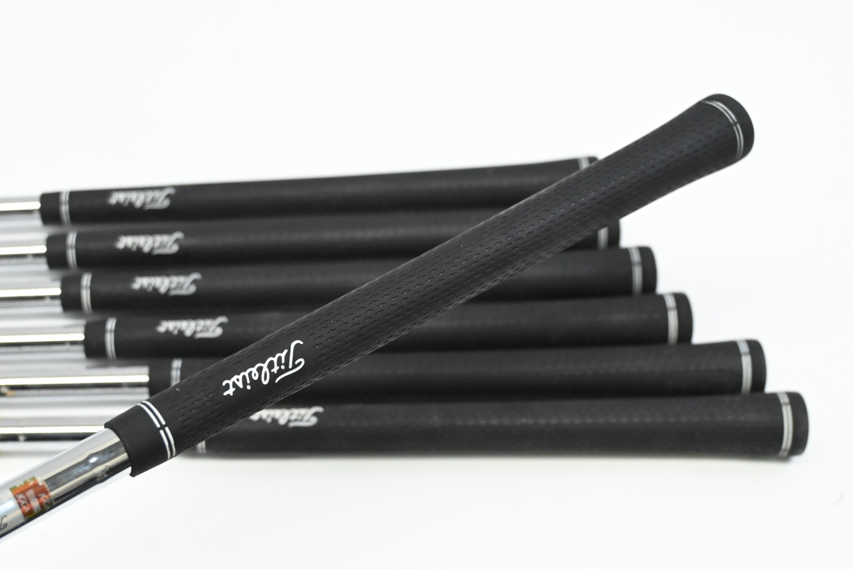 Titleist 712 AP1 Irons / 4-PW / Stiff Flex Dynalite Gold XP S300 Shafts